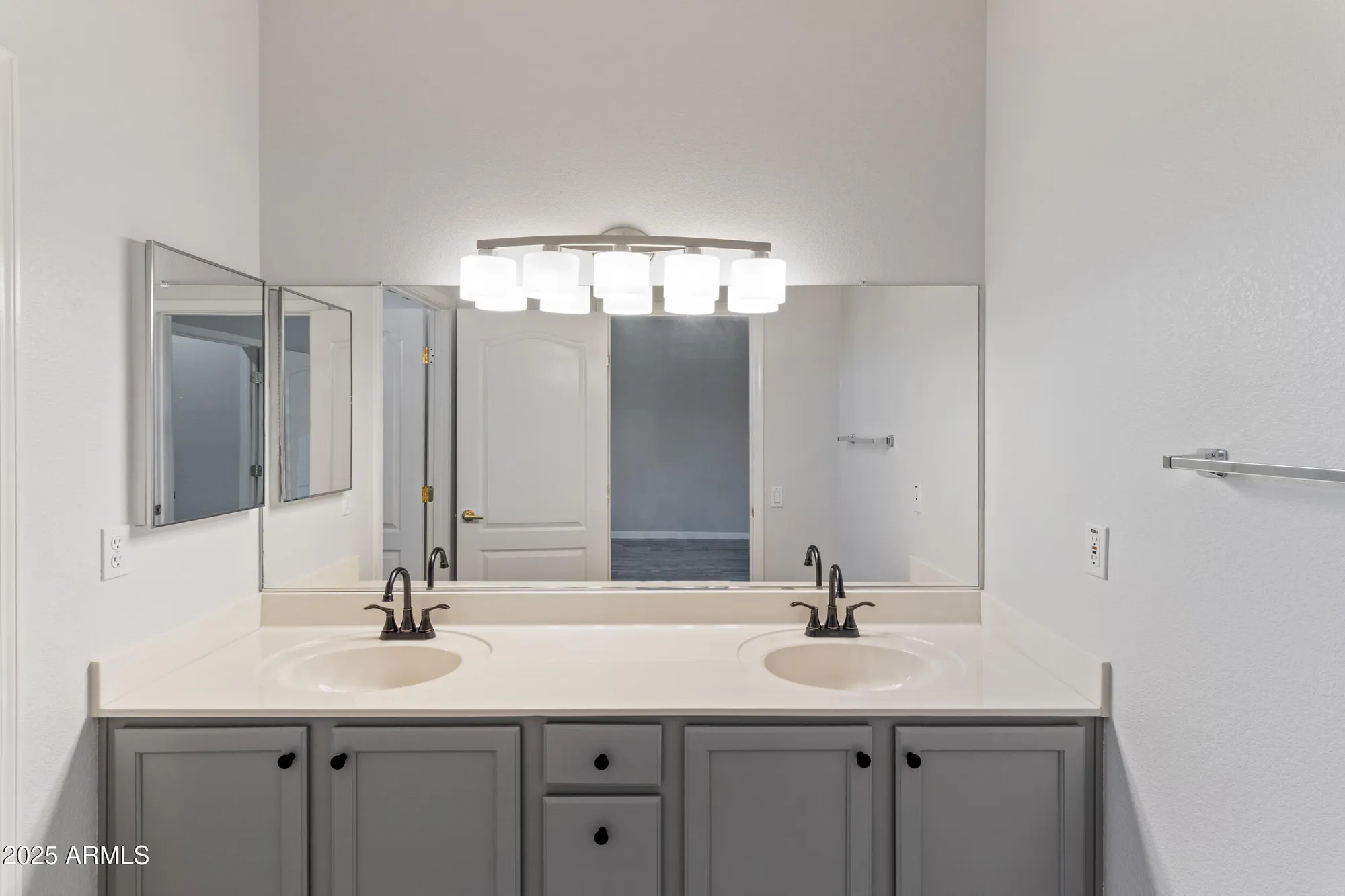 Property Slideshow image 15 of 20 | 16536 w rock springs ln, Surprise, AZ, 85374