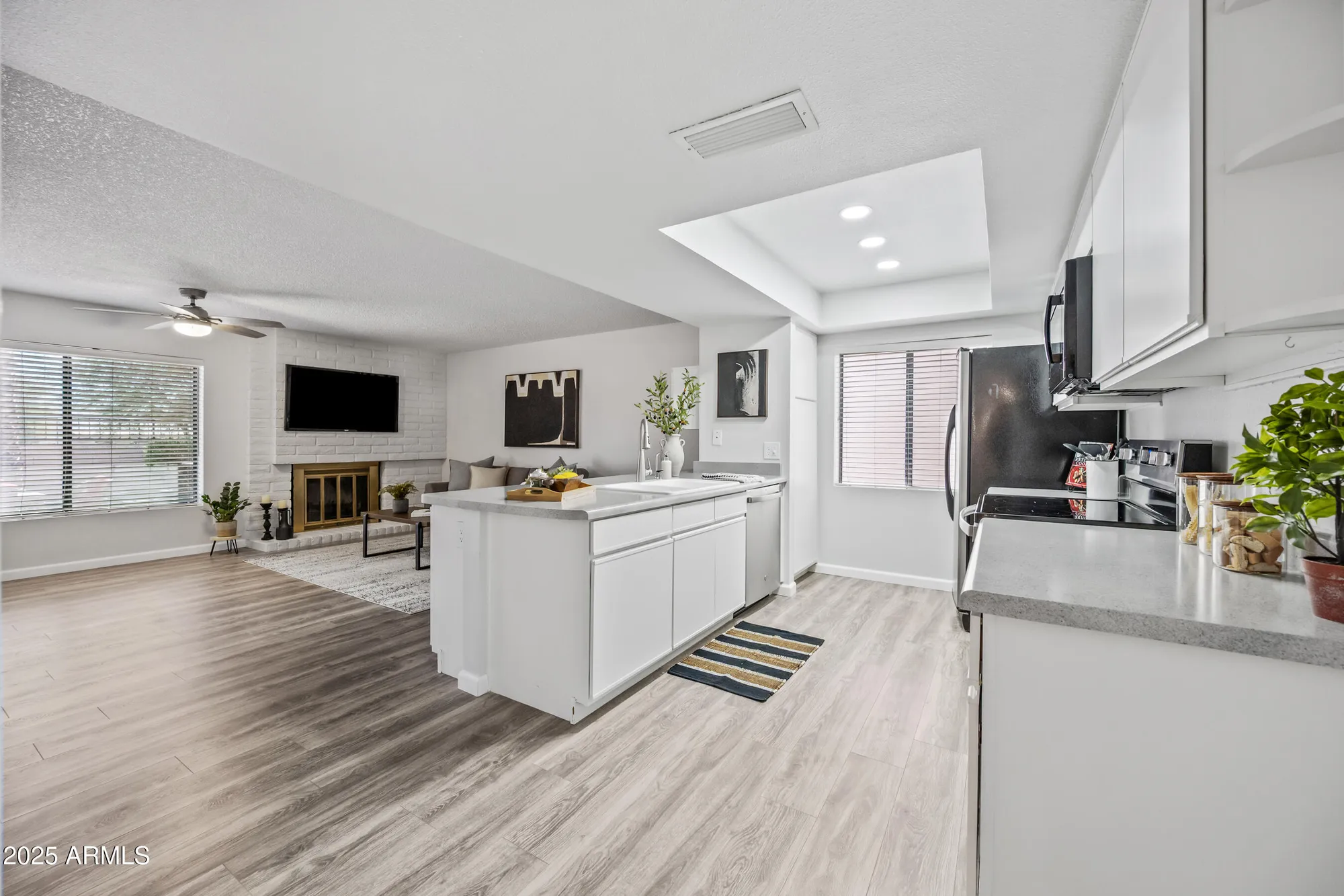 Property Slideshow image 13 of 84 | 4353 e walatowa st, Phoenix, AZ, 85044