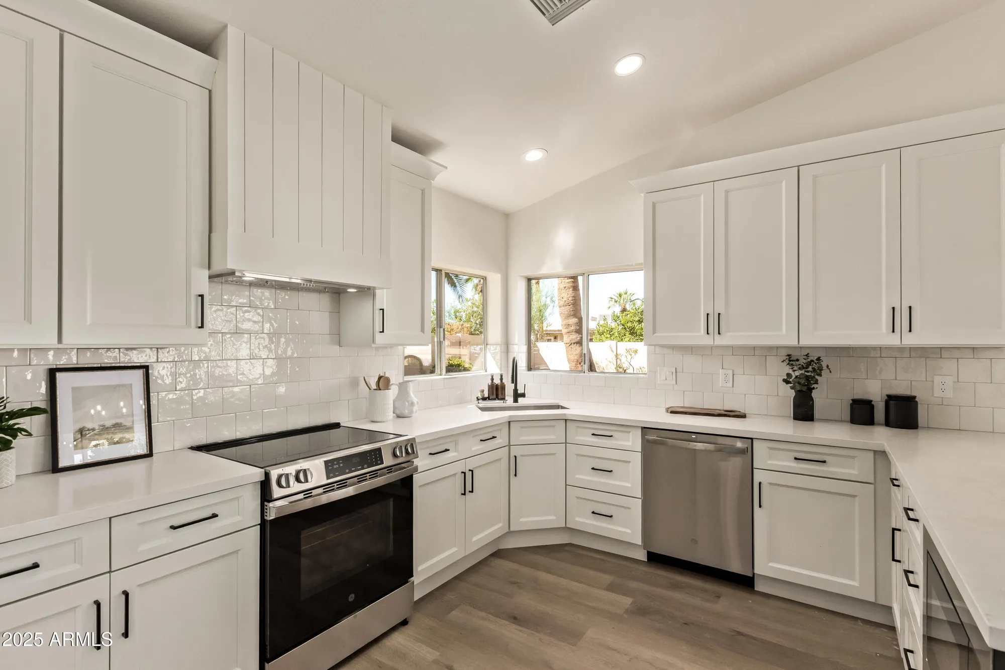 Property Slideshow image 7 of 24 | 26624 s nottingham ct, Sun Lakes, AZ, 85248