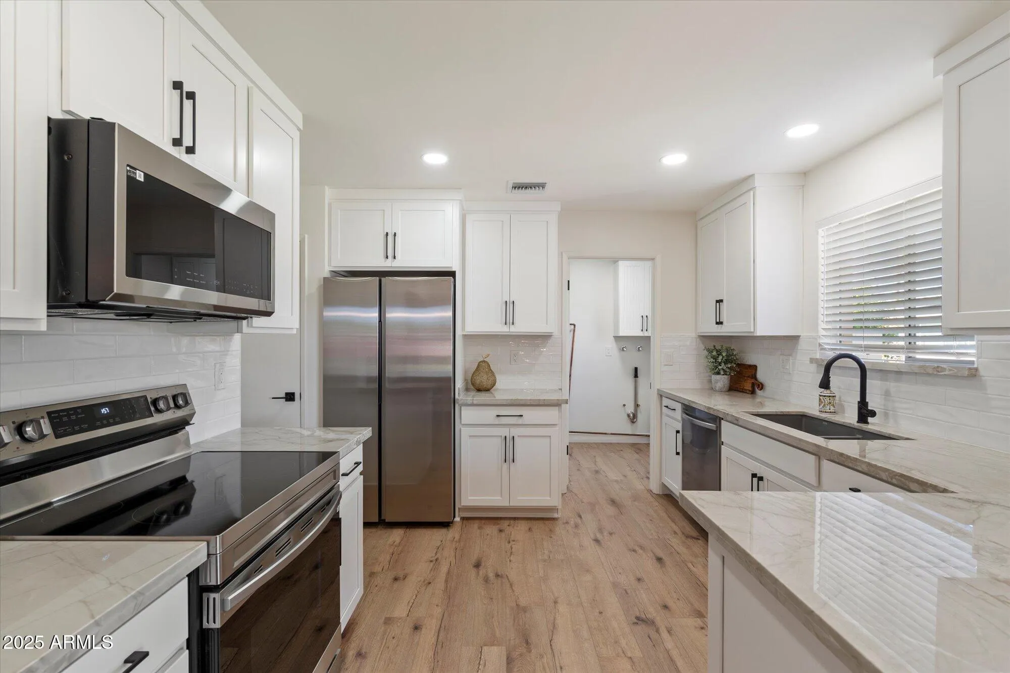 Property Slideshow image 11 of 26 | 10404 w audrey dr, Sun City, AZ, 85351