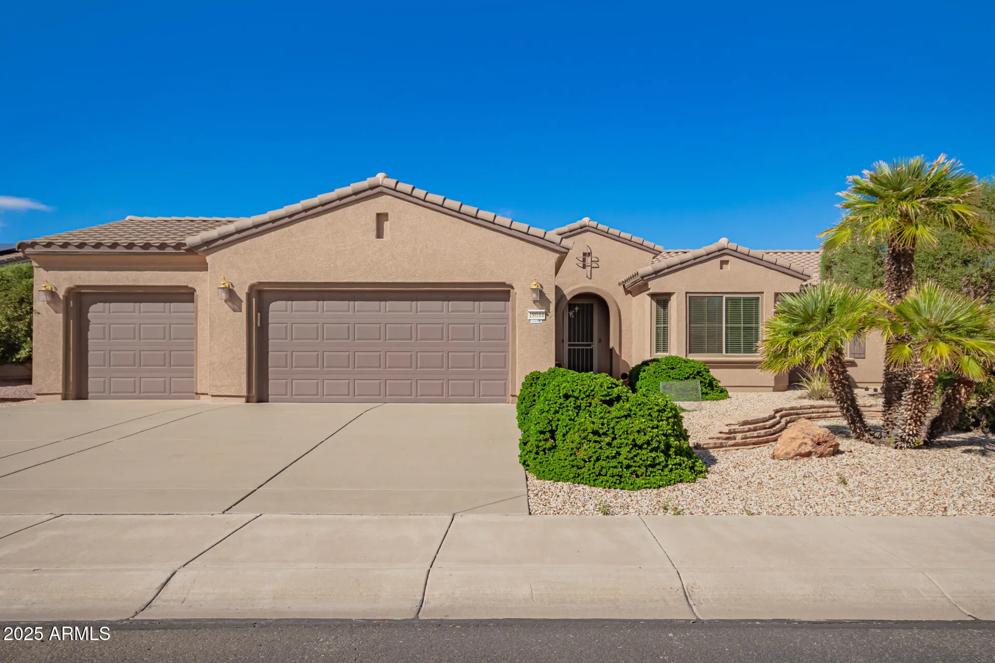 Property Slideshow image 33 of 38 | 18044 w tierra del sol dr, Surprise, AZ, 85387