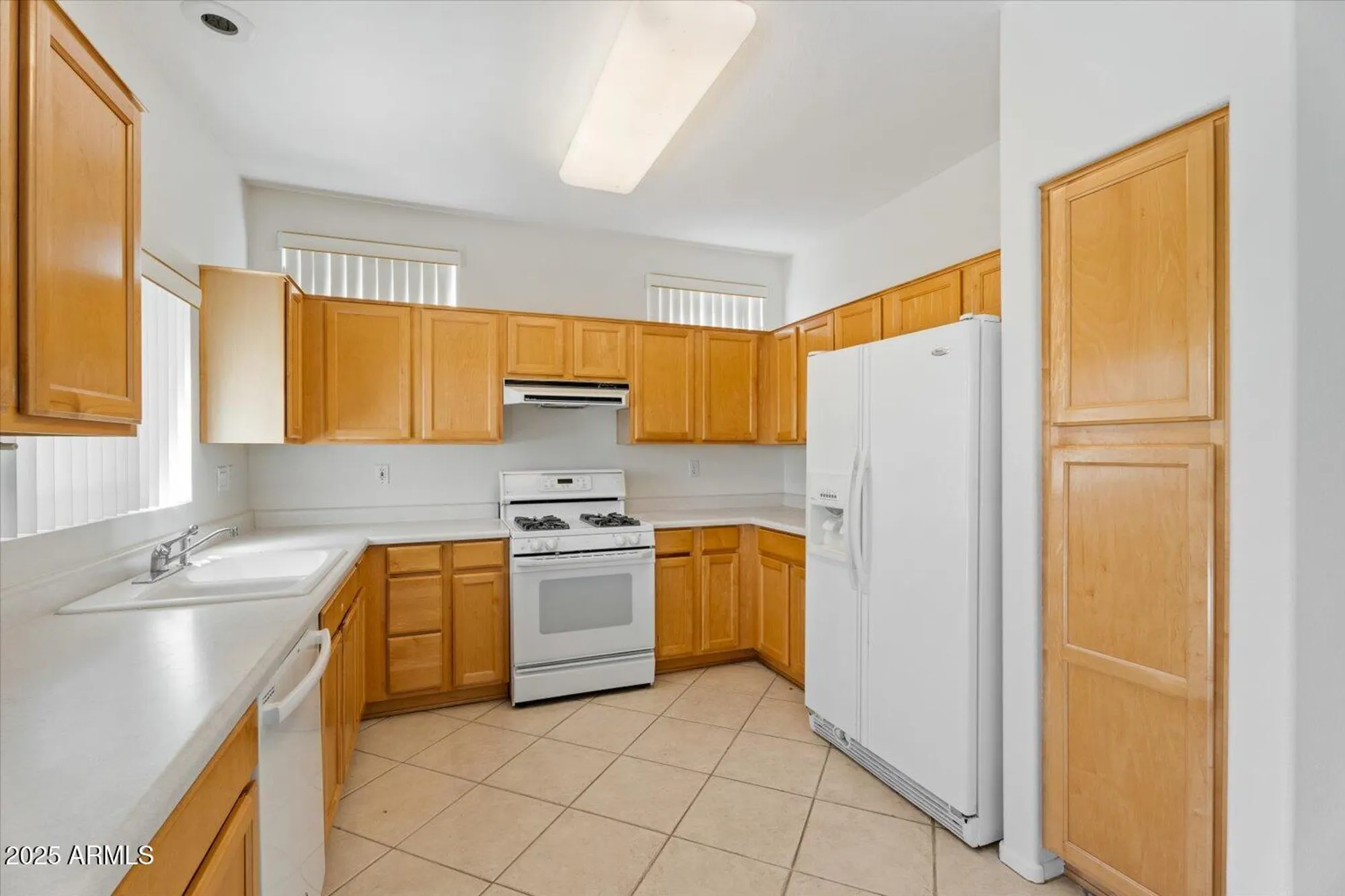 Property Slideshow image 14 of 30 | 13645 w ravenswood dr, Sun City West, AZ, 85375