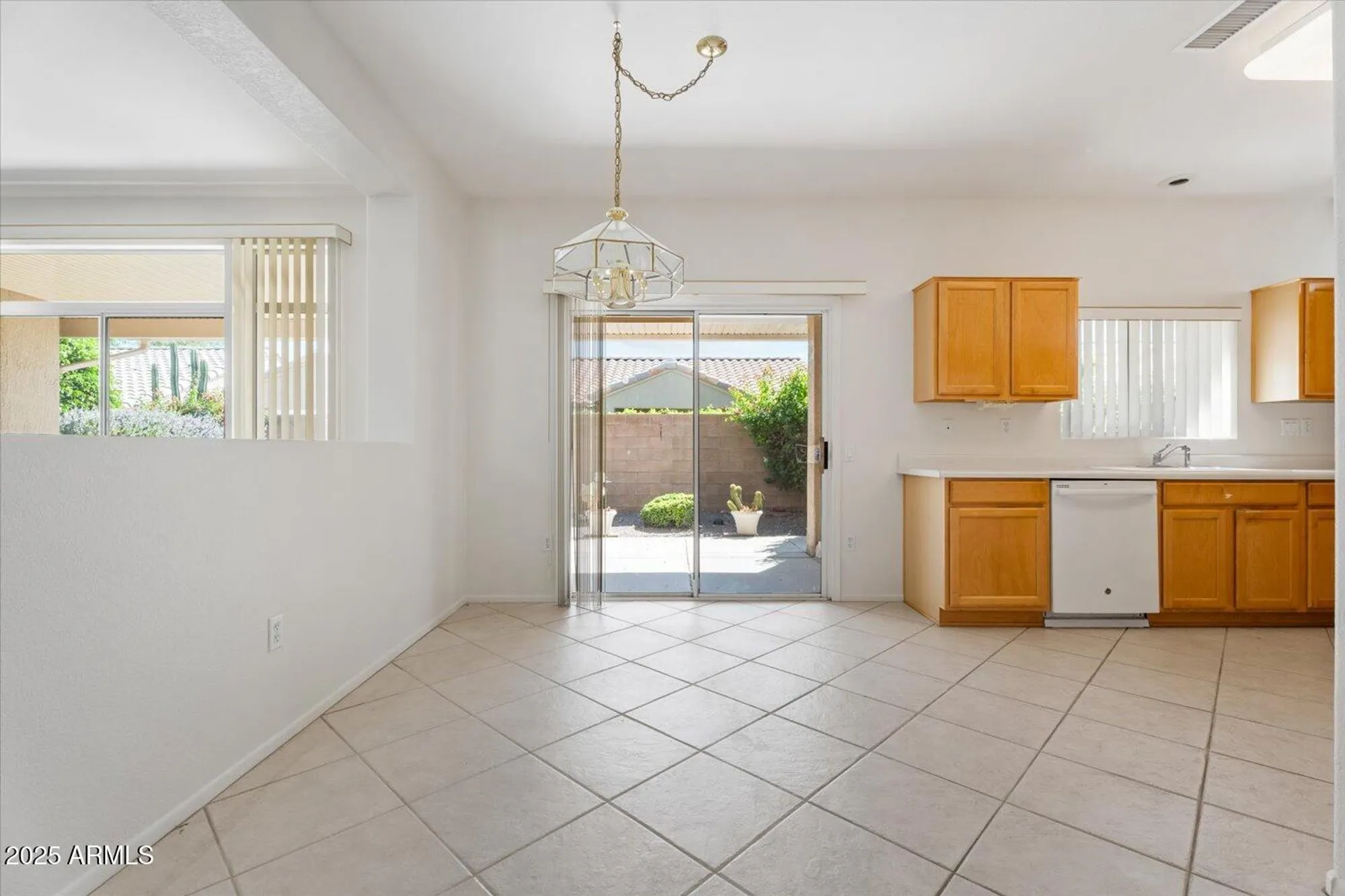 Property Slideshow image 11 of 30 | 13645 w ravenswood dr, Sun City West, AZ, 85375