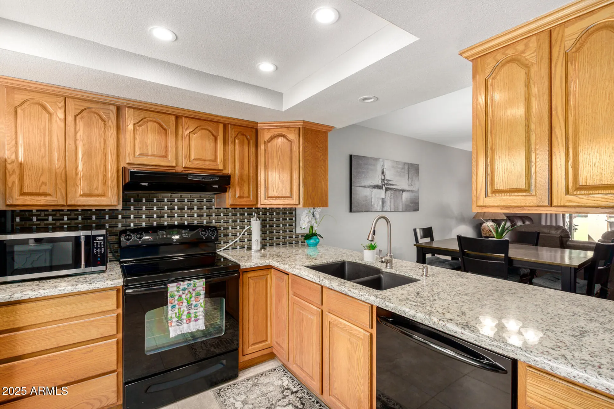 Property Slideshow image 9 of 39 | 516 s 77th st, Mesa, AZ, 85208