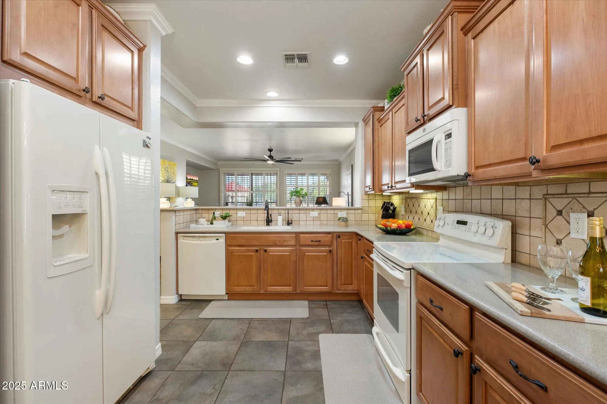 Property Slideshow image 5 of 20 | 31671 n poncho ln, San Tan Valley, AZ, 85143