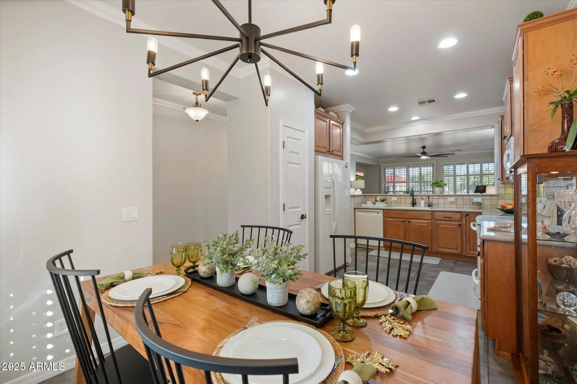 Property Slideshow image 8 of 20 | 31671 n poncho ln, San Tan Valley, AZ, 85143