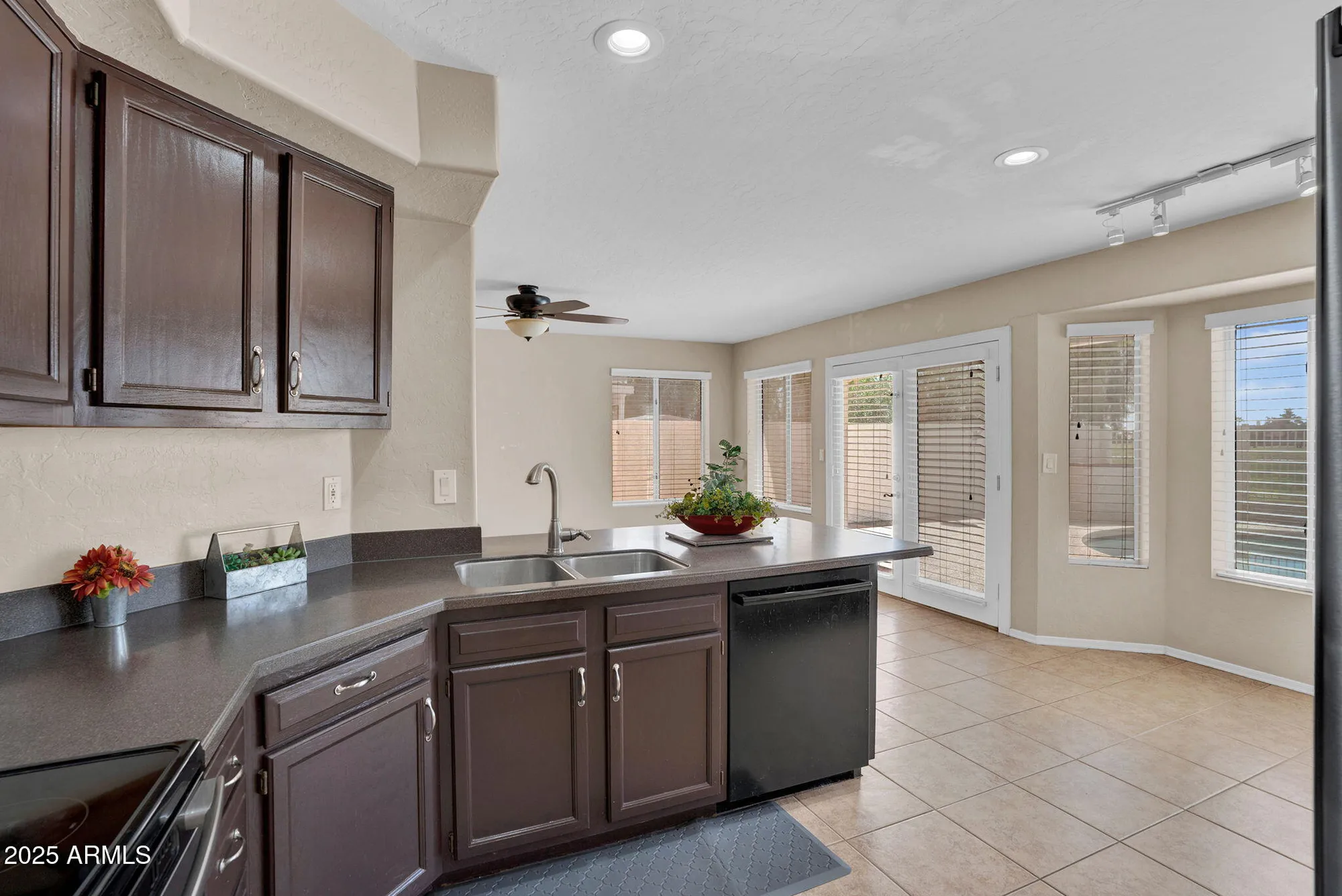 Property Slideshow image 13 of 65 | 12848 s 45th st, Phoenix, AZ, 85044