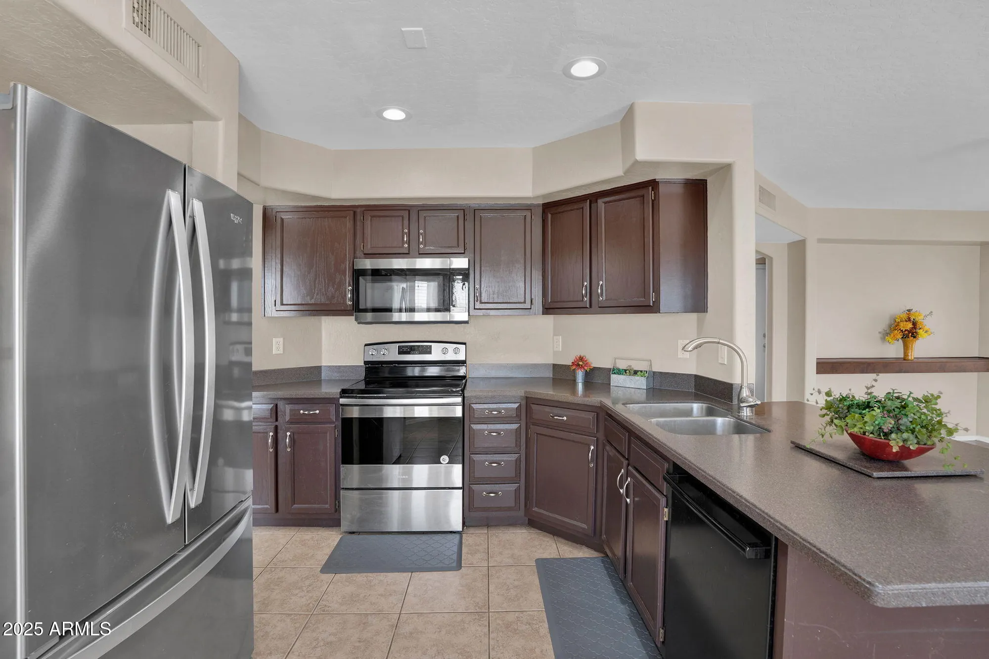 Property Slideshow image 15 of 65 | 12848 s 45th st, Phoenix, AZ, 85044