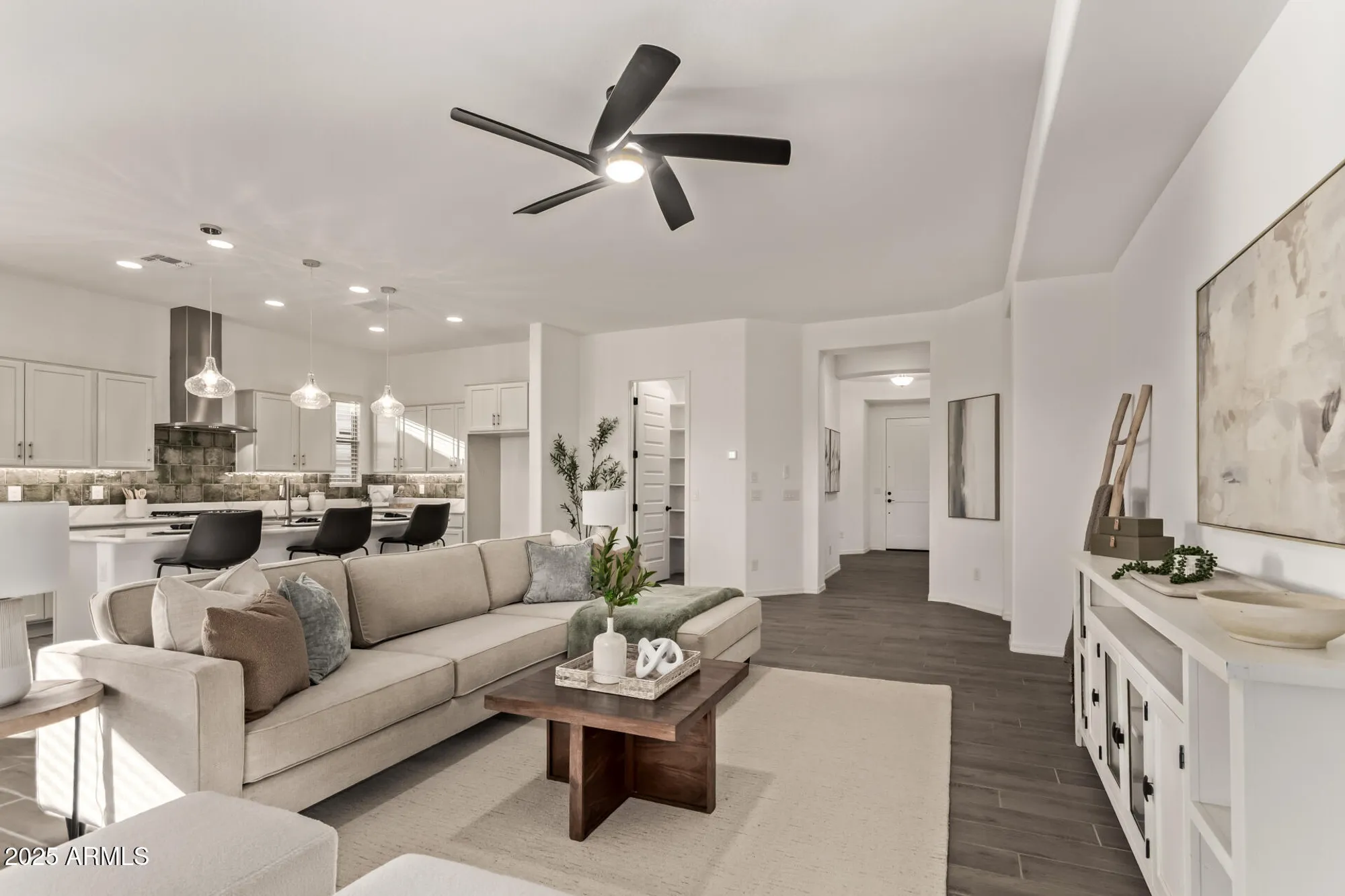 Property Slideshow image 8 of 57 | 18119 w silverwood dr, Goodyear, AZ, 85338