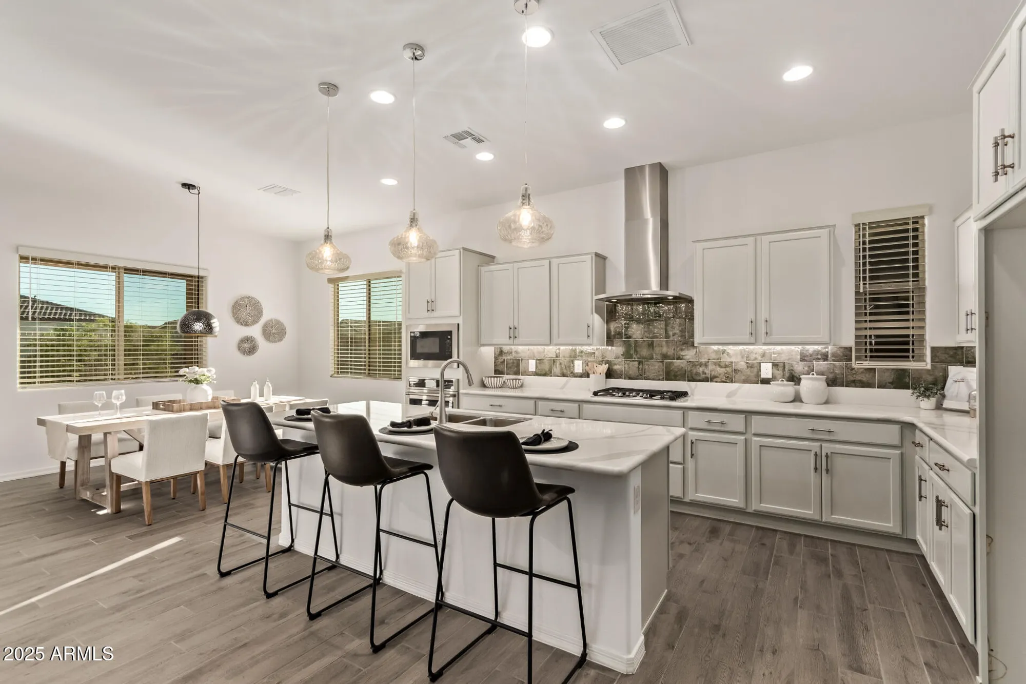 Property Slideshow image 12 of 57 | 18119 w silverwood dr, Goodyear, AZ, 85338