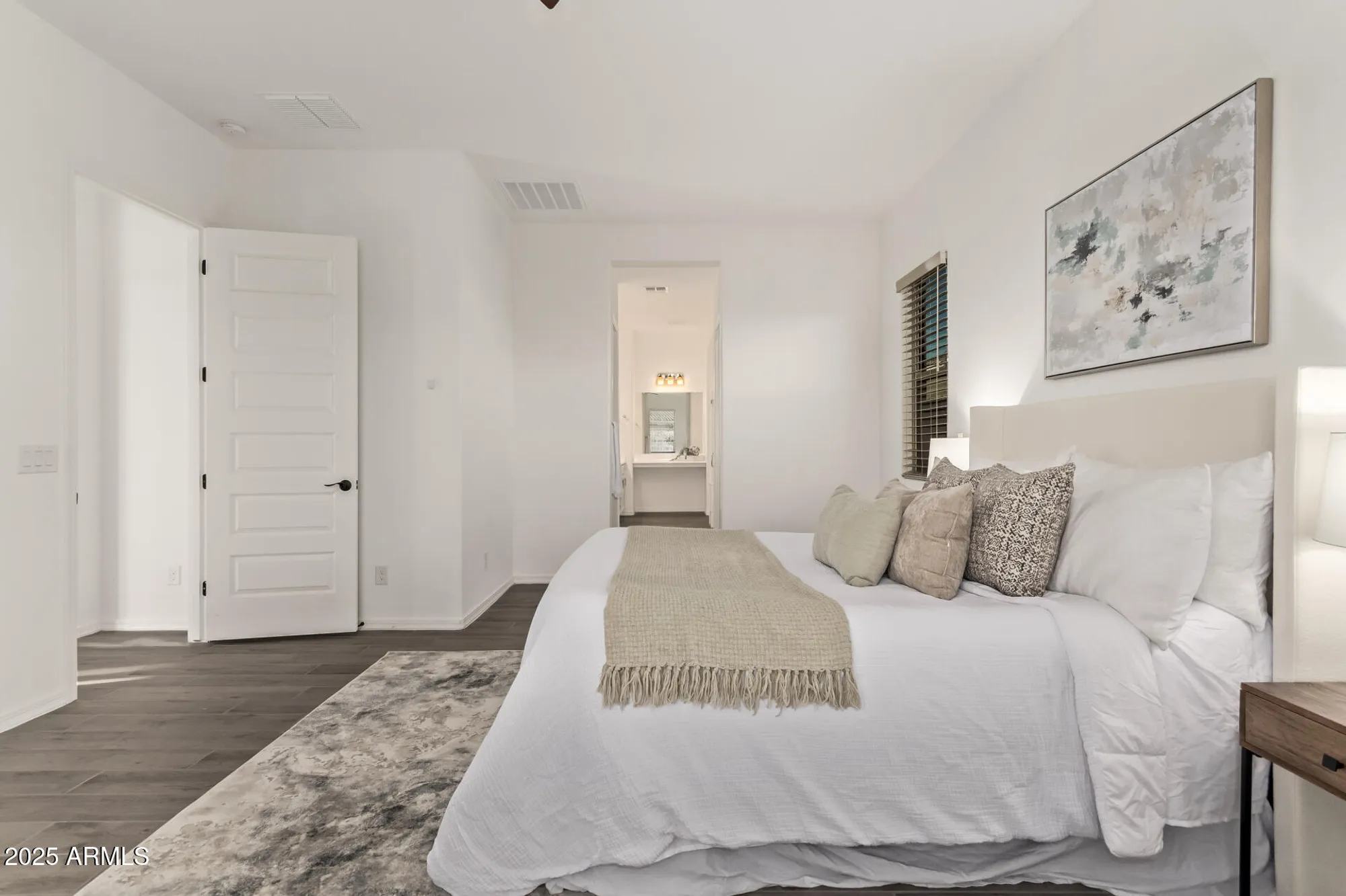 Property Slideshow image 19 of 57 | 18119 w silverwood dr, Goodyear, AZ, 85338