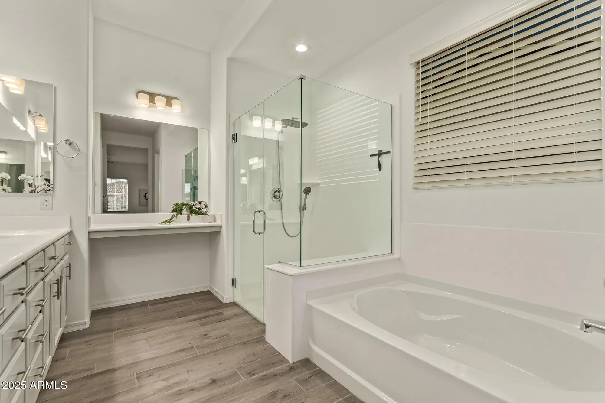 Property Slideshow image 21 of 57 | 18119 w silverwood dr, Goodyear, AZ, 85338