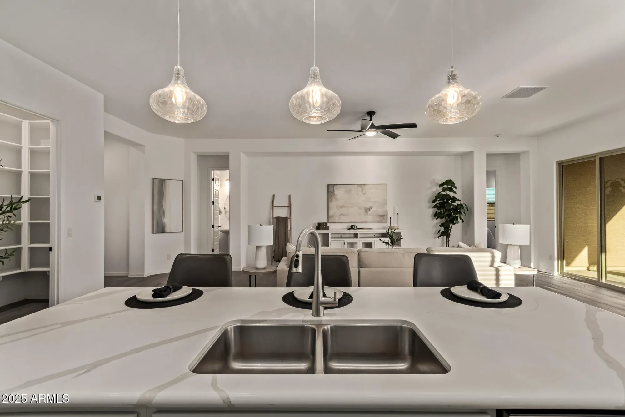 Property Slideshow image 14 of 57 | 18119 w silverwood dr, Goodyear, AZ, 85338