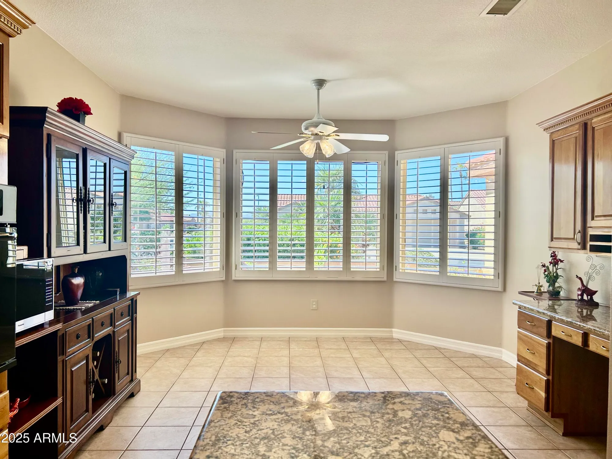 Property Slideshow image 16 of 37 | 18321 n kokopelli ct, Surprise, AZ, 85374