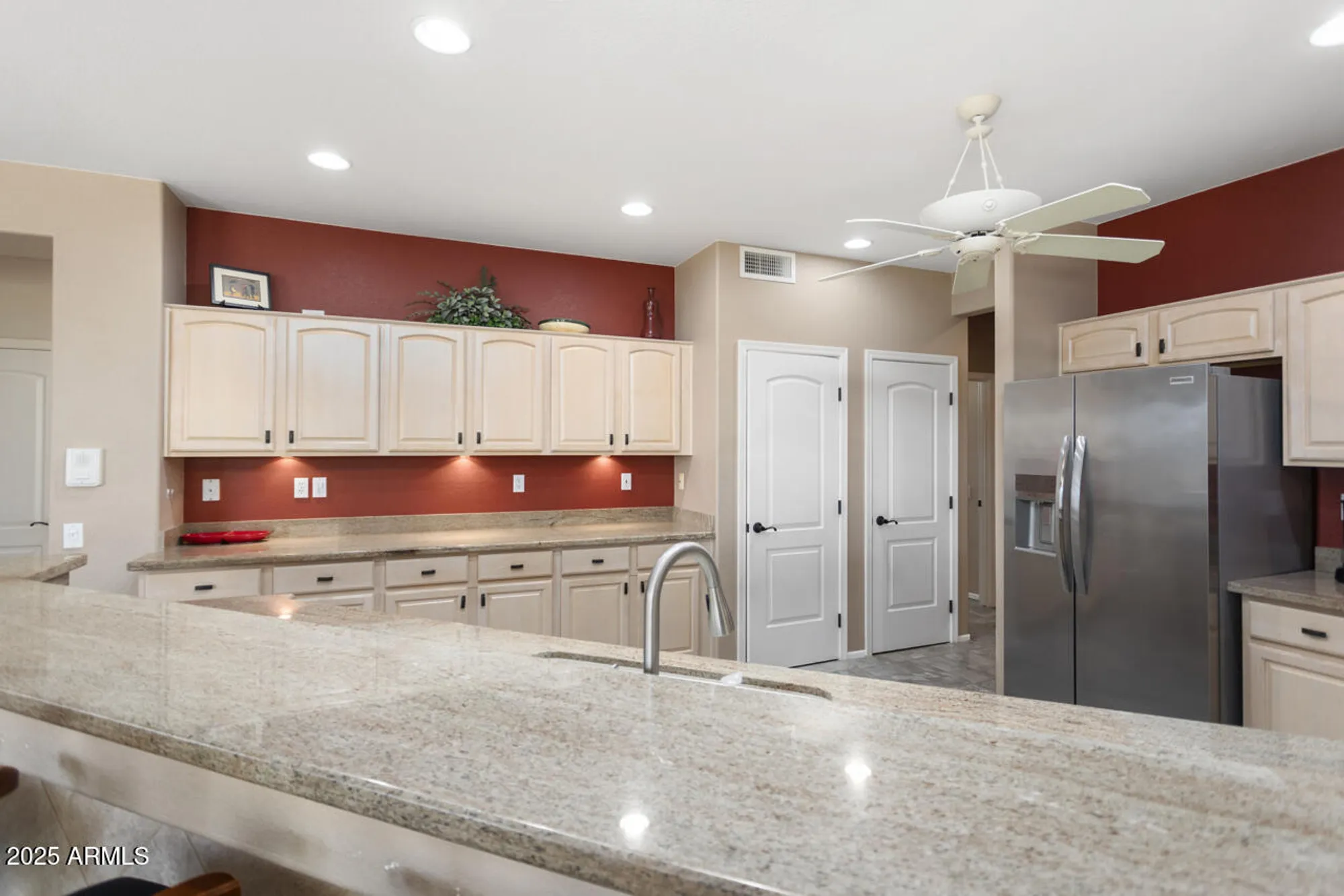 Property Slideshow image 21 of 55 | 18172 n petrified forest dr, Surprise, AZ, 85374