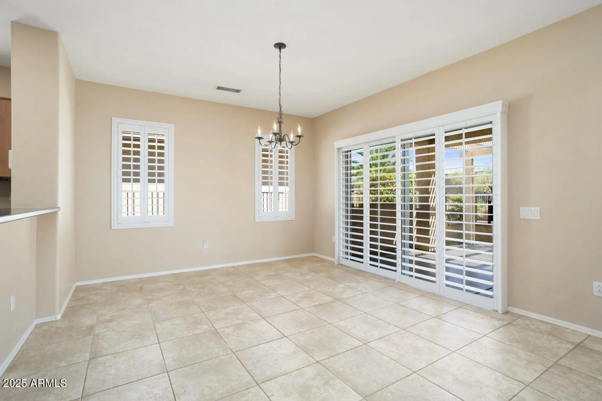 Property Slideshow image 14 of 46 | 19341 n guardian ln, Surprise, AZ, 85387