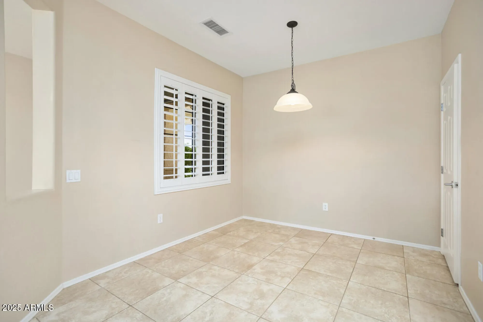 Property Slideshow image 22 of 46 | 19341 n guardian ln, Surprise, AZ, 85387