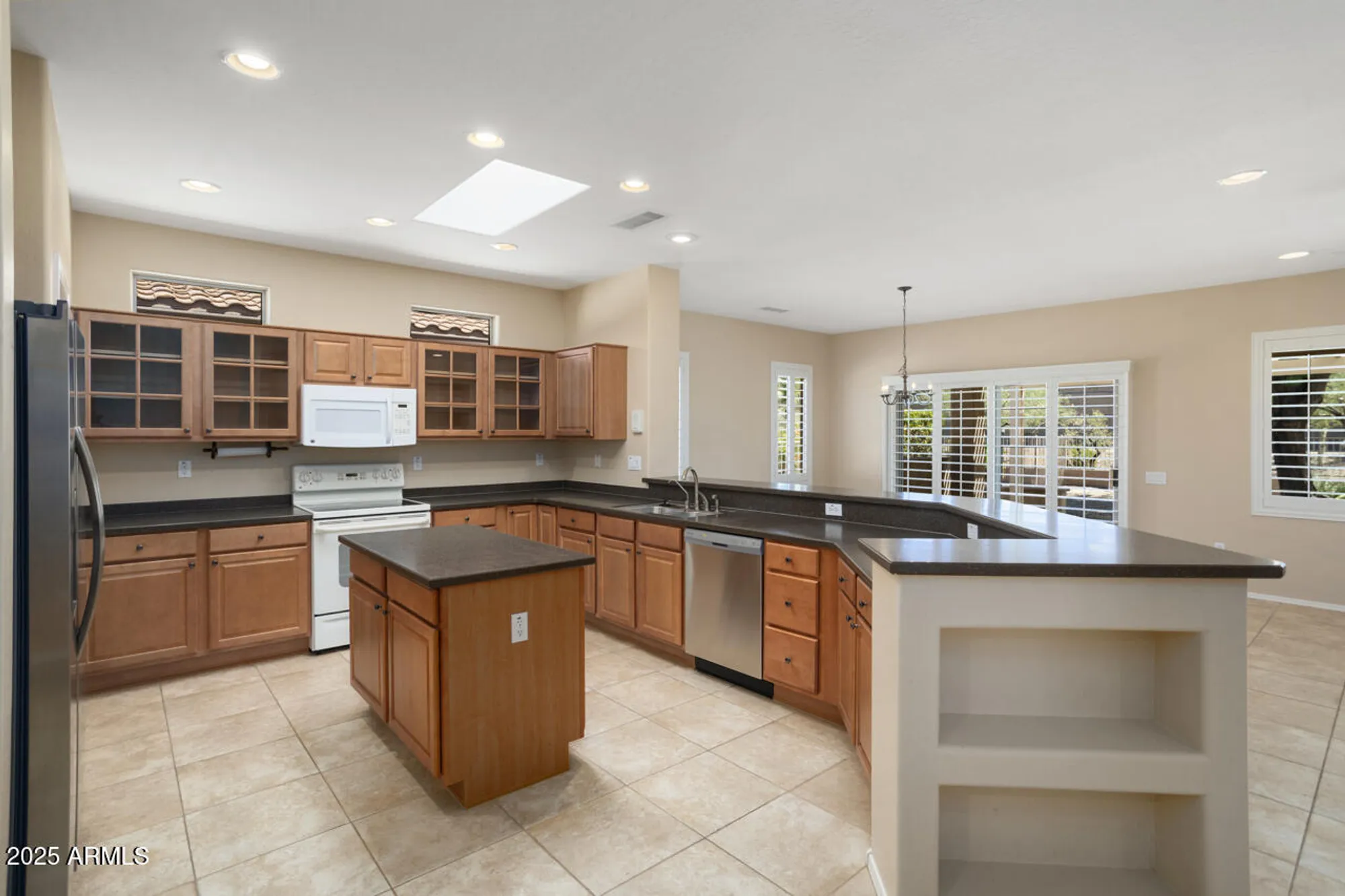 Property Slideshow image 18 of 46 | 19341 n guardian ln, Surprise, AZ, 85387