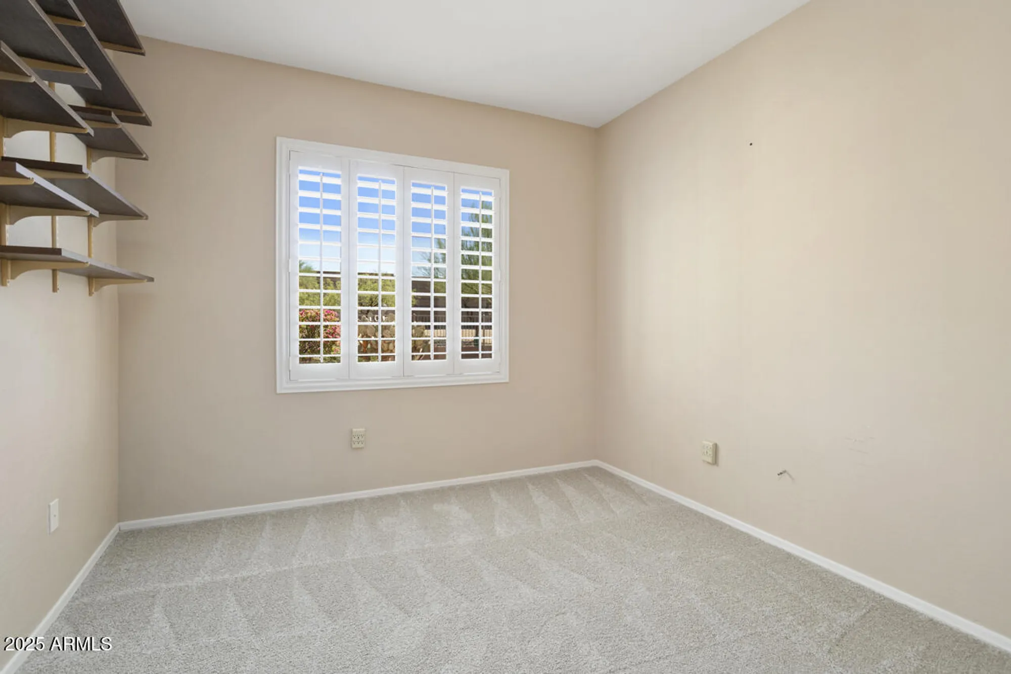 Property Slideshow image 34 of 46 | 19341 n guardian ln, Surprise, AZ, 85387