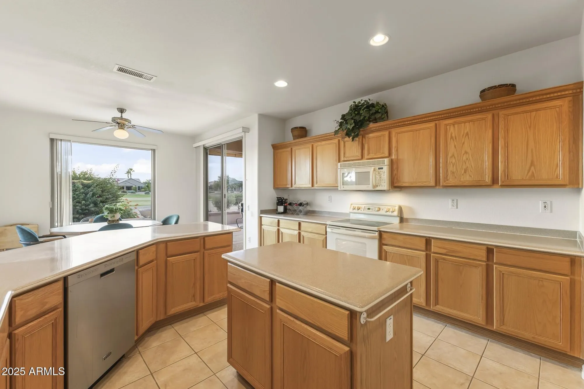 Property Slideshow image 21 of 50 | 18132 n petrified forest dr, Surprise, AZ, 85374