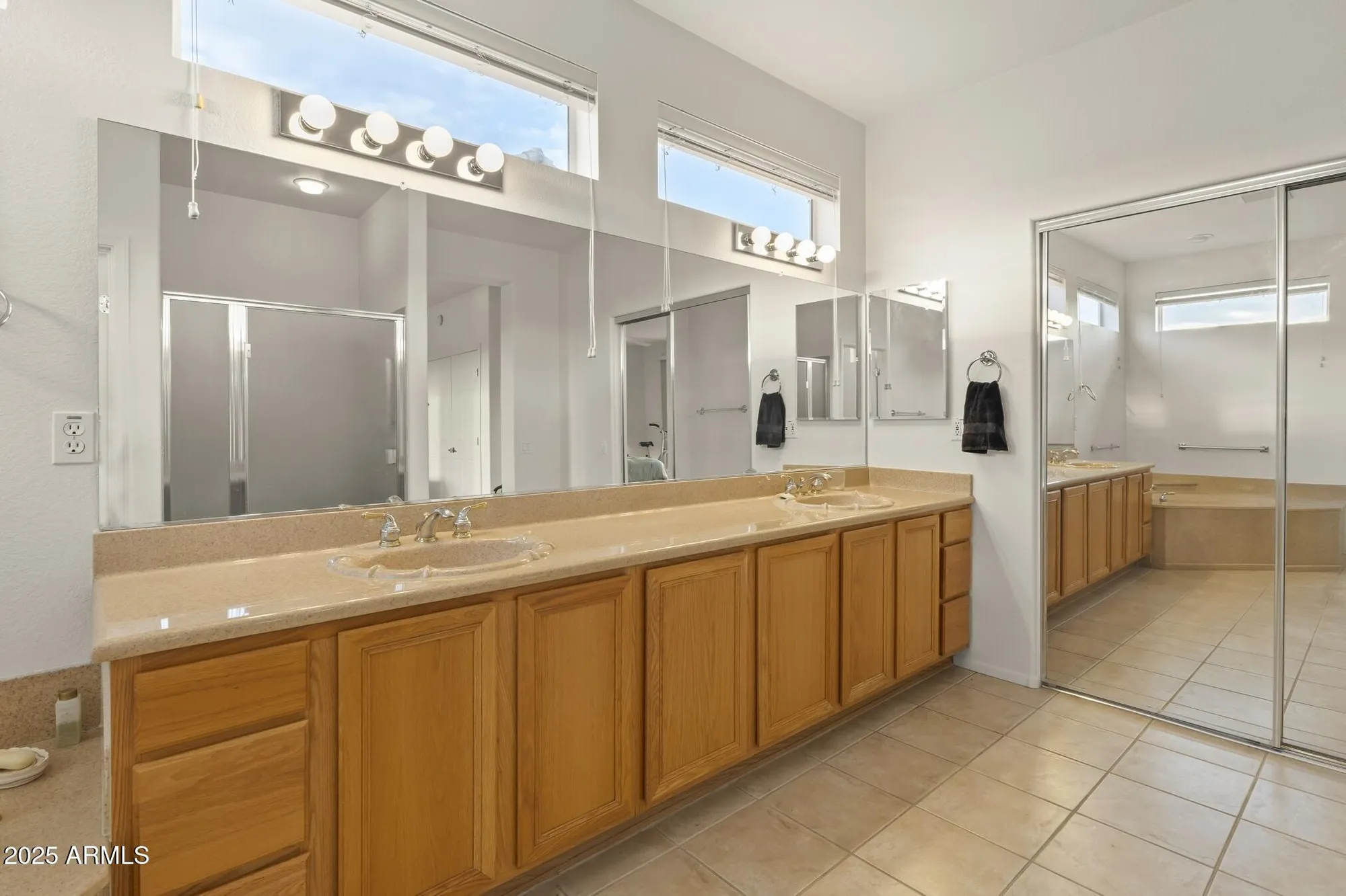 Property Slideshow image 34 of 50 | 18132 n petrified forest dr, Surprise, AZ, 85374
