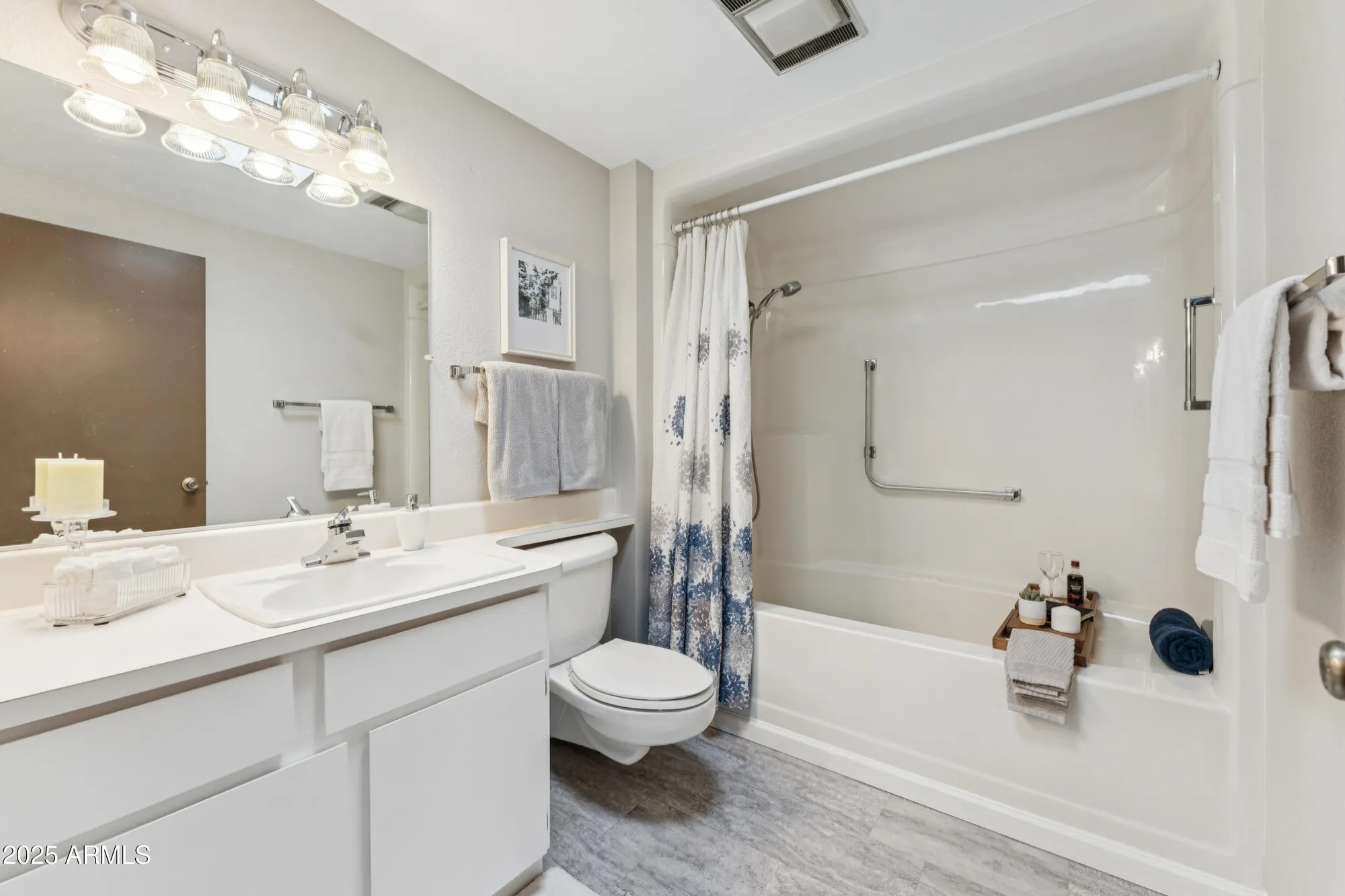 Property Slideshow image 18 of 24 | 9831 w pebble beach dr, Sun City, AZ, 85351