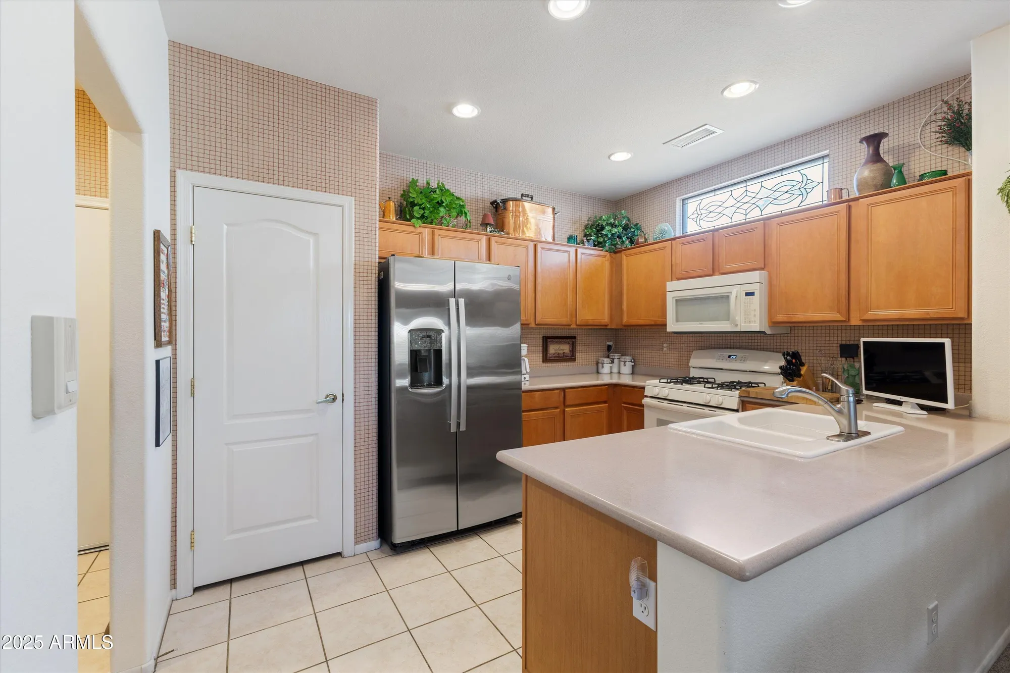 Property Slideshow image 9 of 35 | 16045 w autumn sage dr, Surprise, AZ, 85374