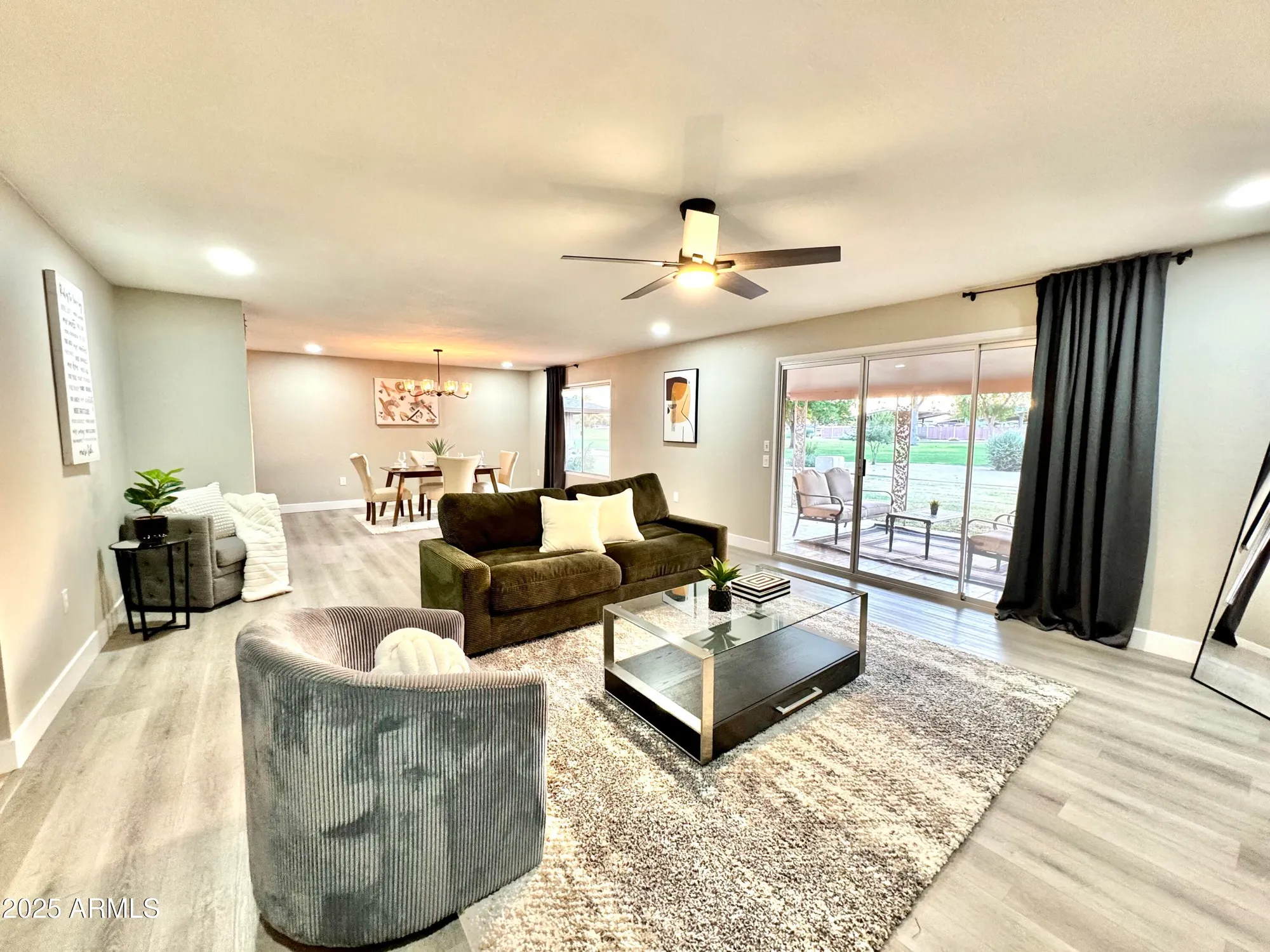 Property Slideshow image 1 of 32 | 18442 n 104th ave, Sun City, AZ, 85373