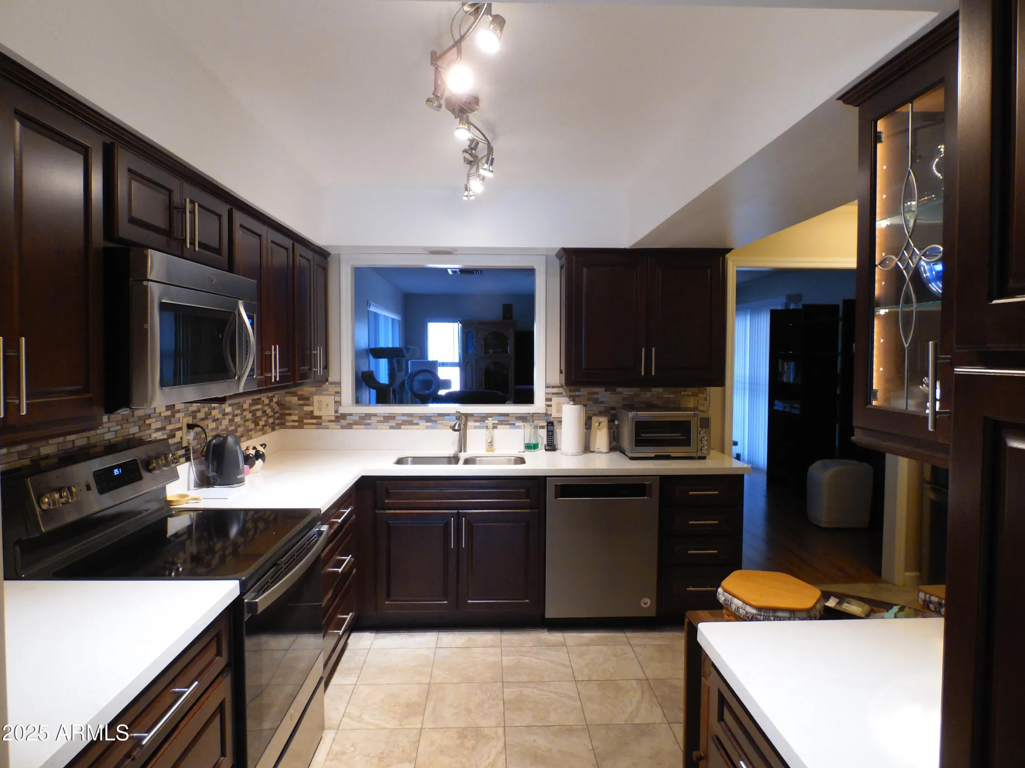 Property Slideshow image 4 of 23 | 9901 w mescalero ct, Sun City, AZ, 85373