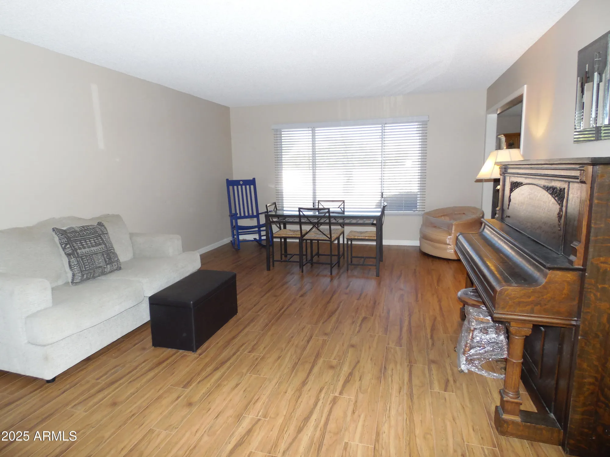 Property Slideshow image 9 of 23 | 9901 w mescalero ct, Sun City, AZ, 85373