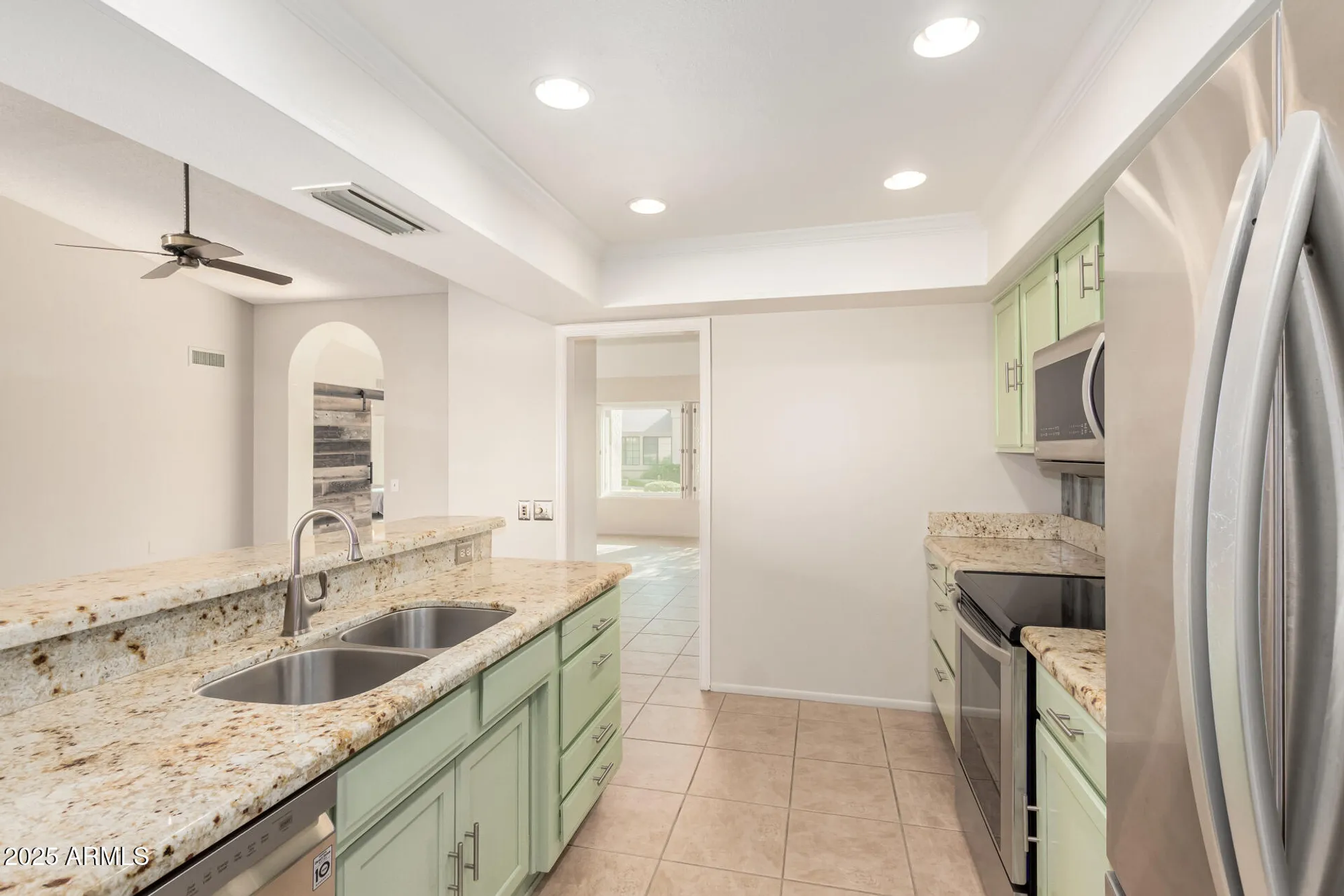 Property Slideshow image 16 of 40 | 20221 n broken arrow dr, Sun City West, AZ, 85375