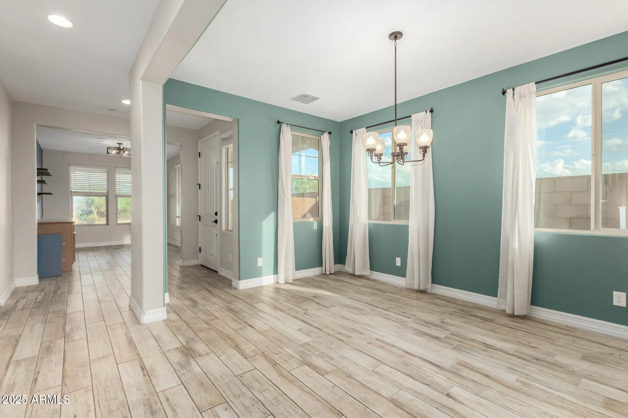 Property Slideshow image 7 of 32 | 28266 n 132nd ln, Peoria, AZ, 85383