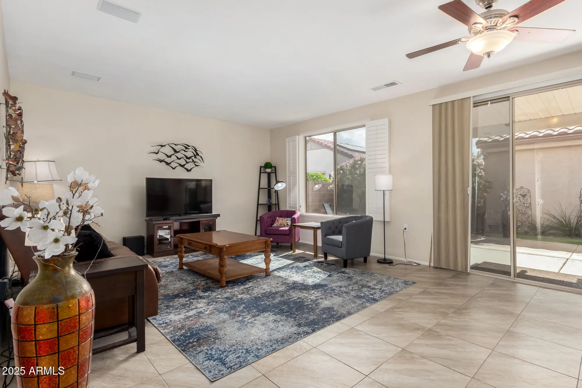 Property Slideshow image 8 of 34 | 15878 w remington dr, Surprise, AZ, 85374