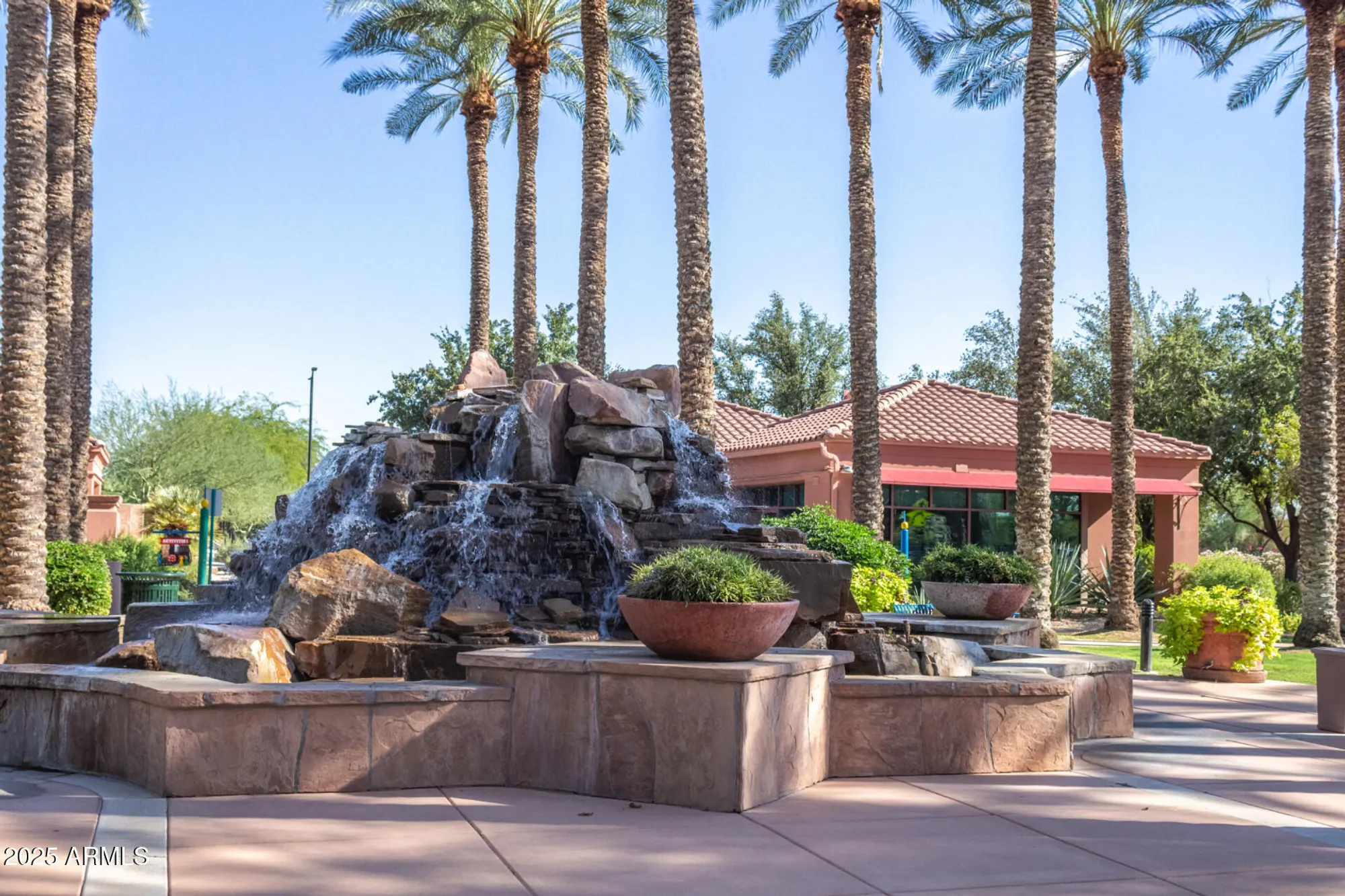 Property Slideshow image 31 of 34 | 15878 w remington dr, Surprise, AZ, 85374