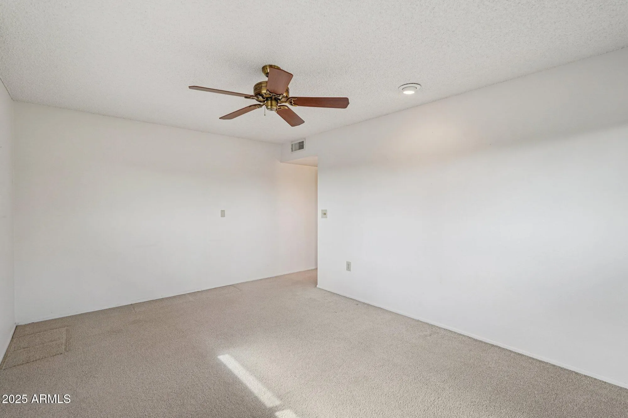 Property Slideshow image 36 of 69 | 10215 w white mountain rd, Sun City, AZ, 85351