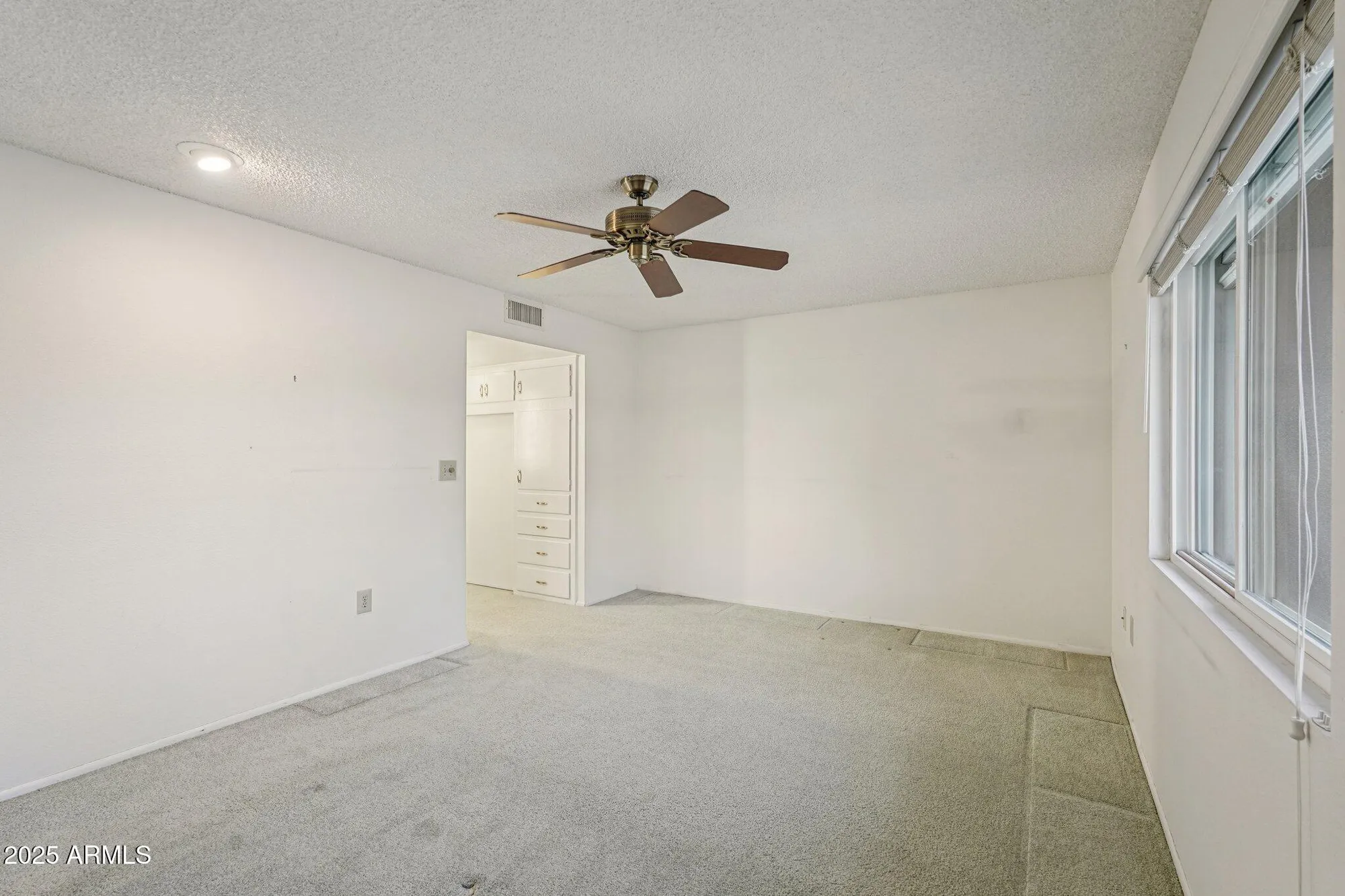 Property Slideshow image 41 of 69 | 10215 w white mountain rd, Sun City, AZ, 85351