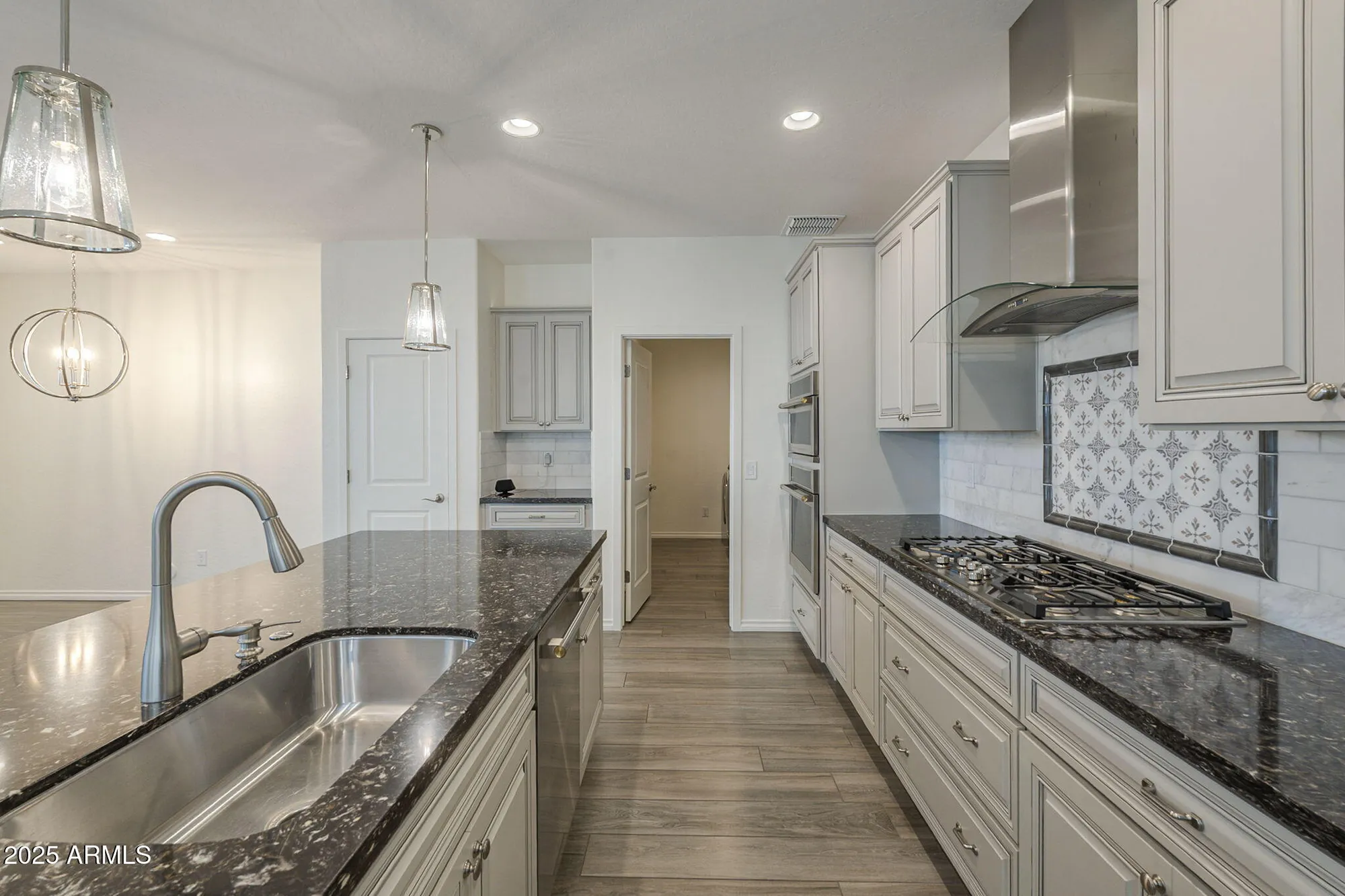 Property Slideshow image 12 of 35 | 291 e las puertas ln, Queen Creek, AZ, 85140