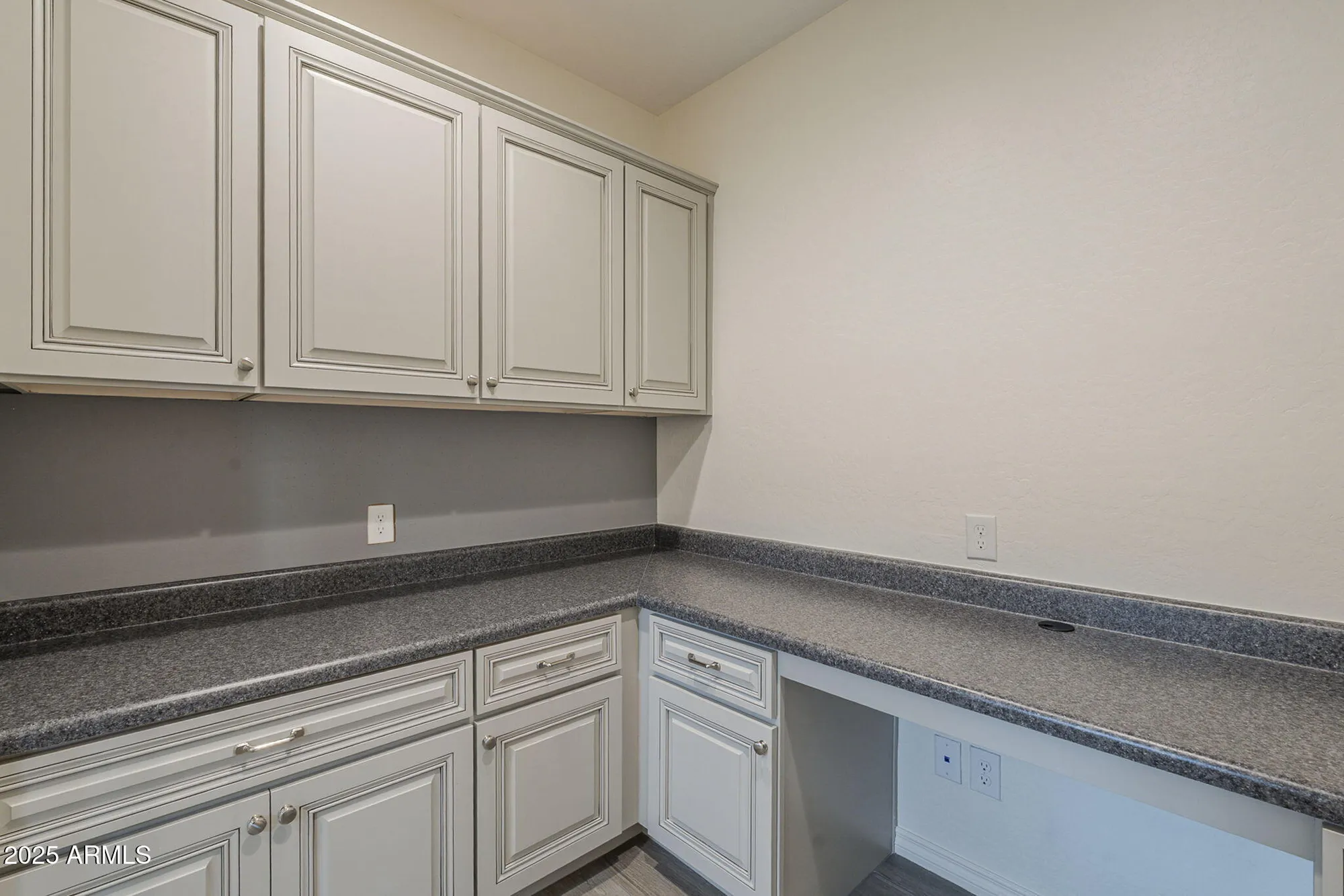 Property Slideshow image 21 of 35 | 291 e las puertas ln, Queen Creek, AZ, 85140