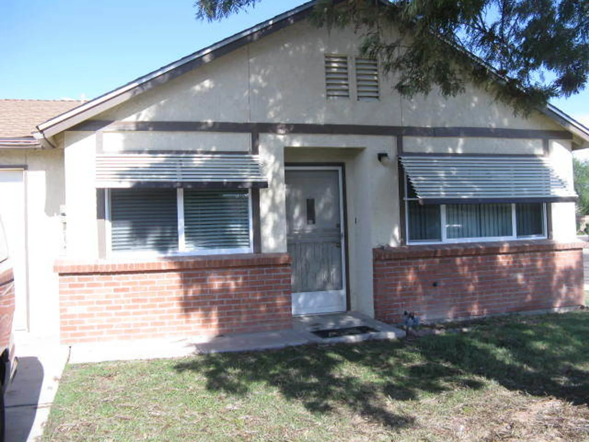 Property Slideshow image 2 of 14 | 10127 n 95th dr a, Peoria, AZ, 85345