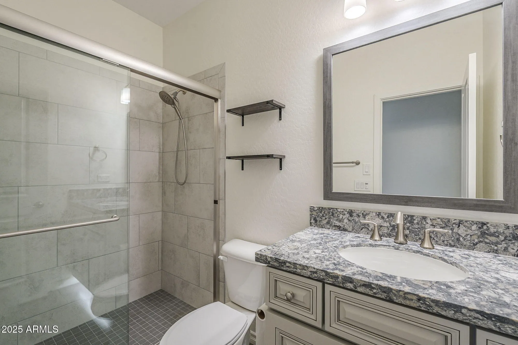 Property Slideshow image 19 of 35 | 291 e las puertas ln, Queen Creek, AZ, 85140