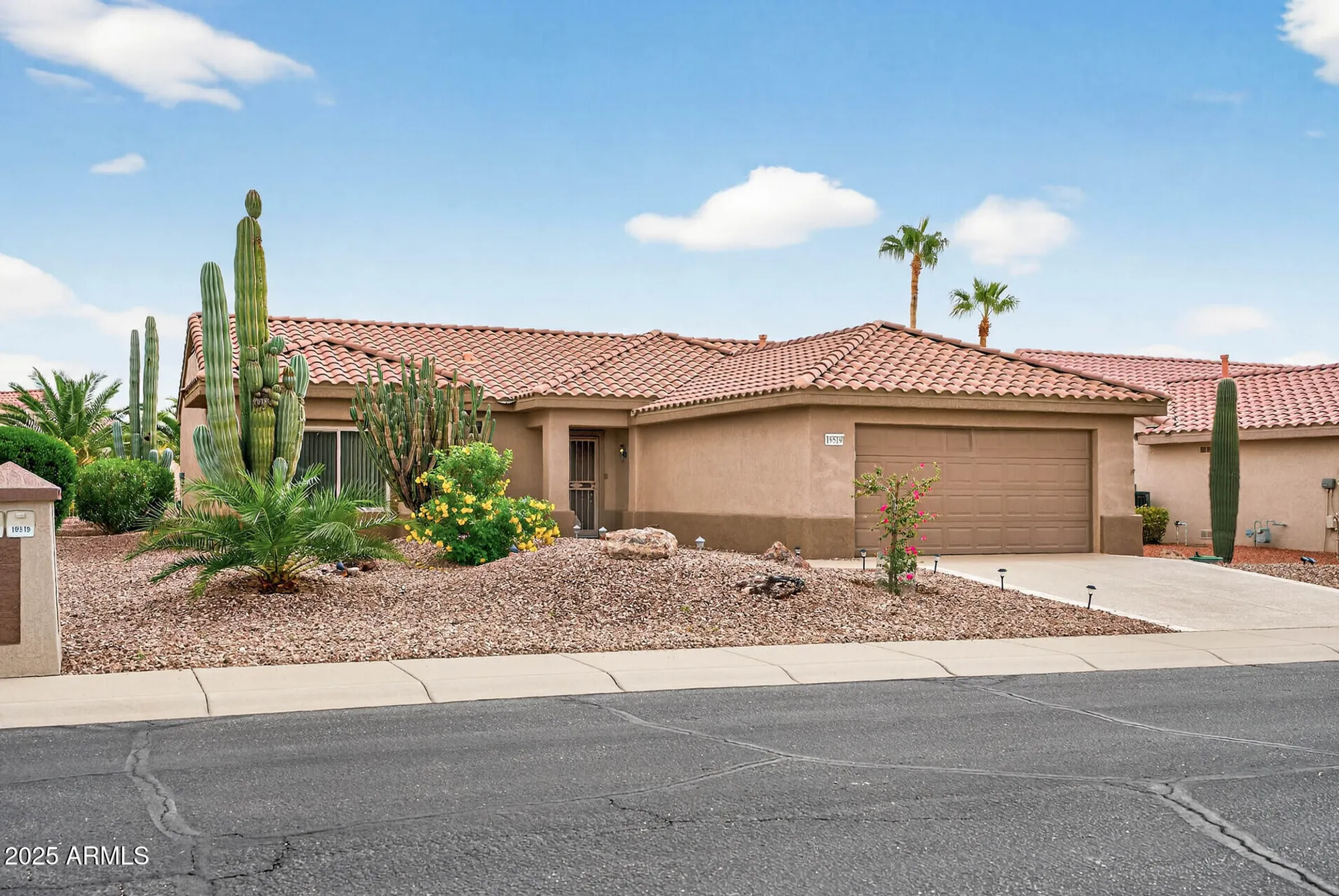 Property Slideshow image 1 of 44 | 19519 n papago dr, Surprise, AZ, 85374
