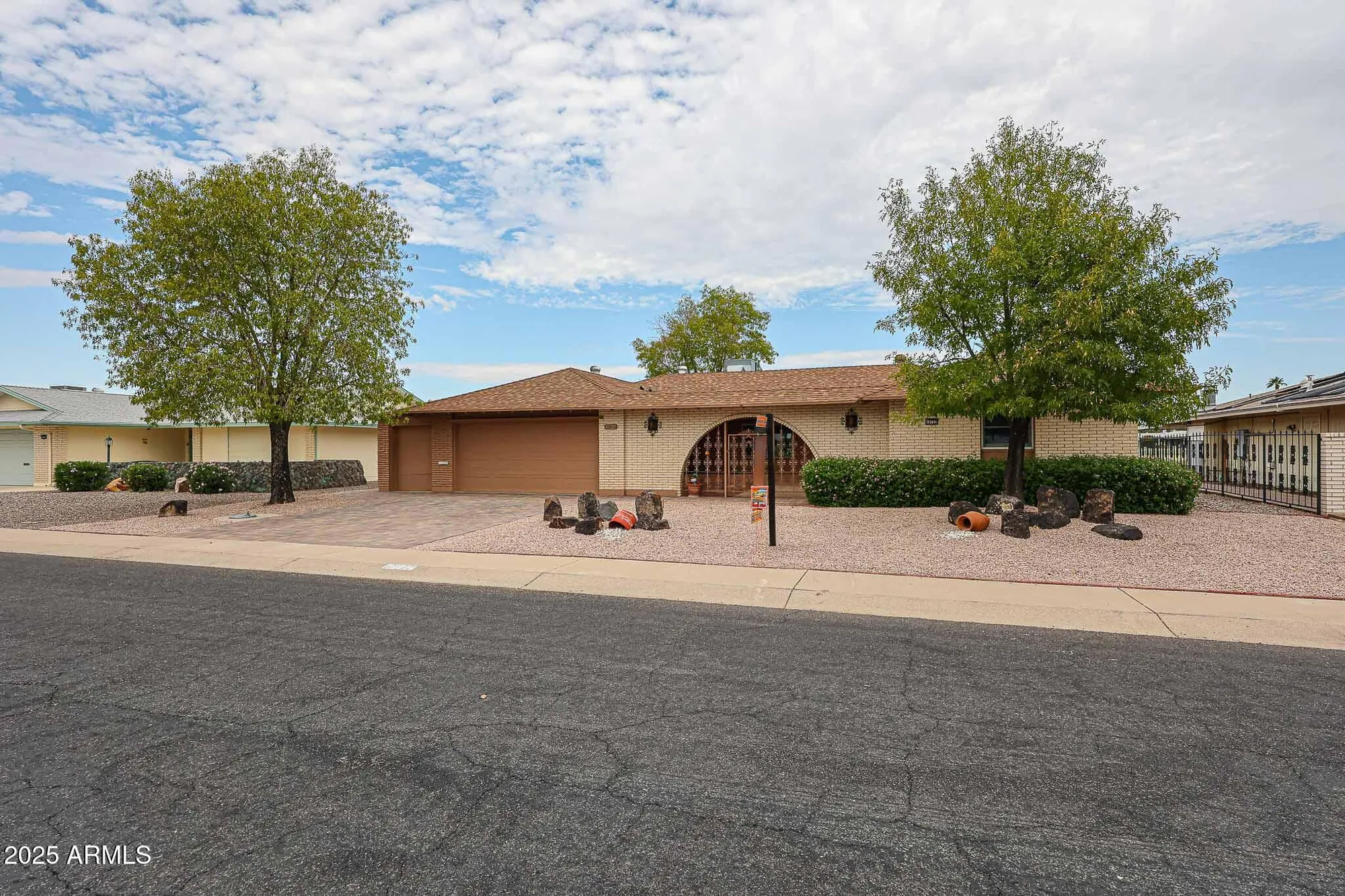 Property Slideshow image 7 of 62 | 10722 w tropicana cir, Sun City, AZ, 85351