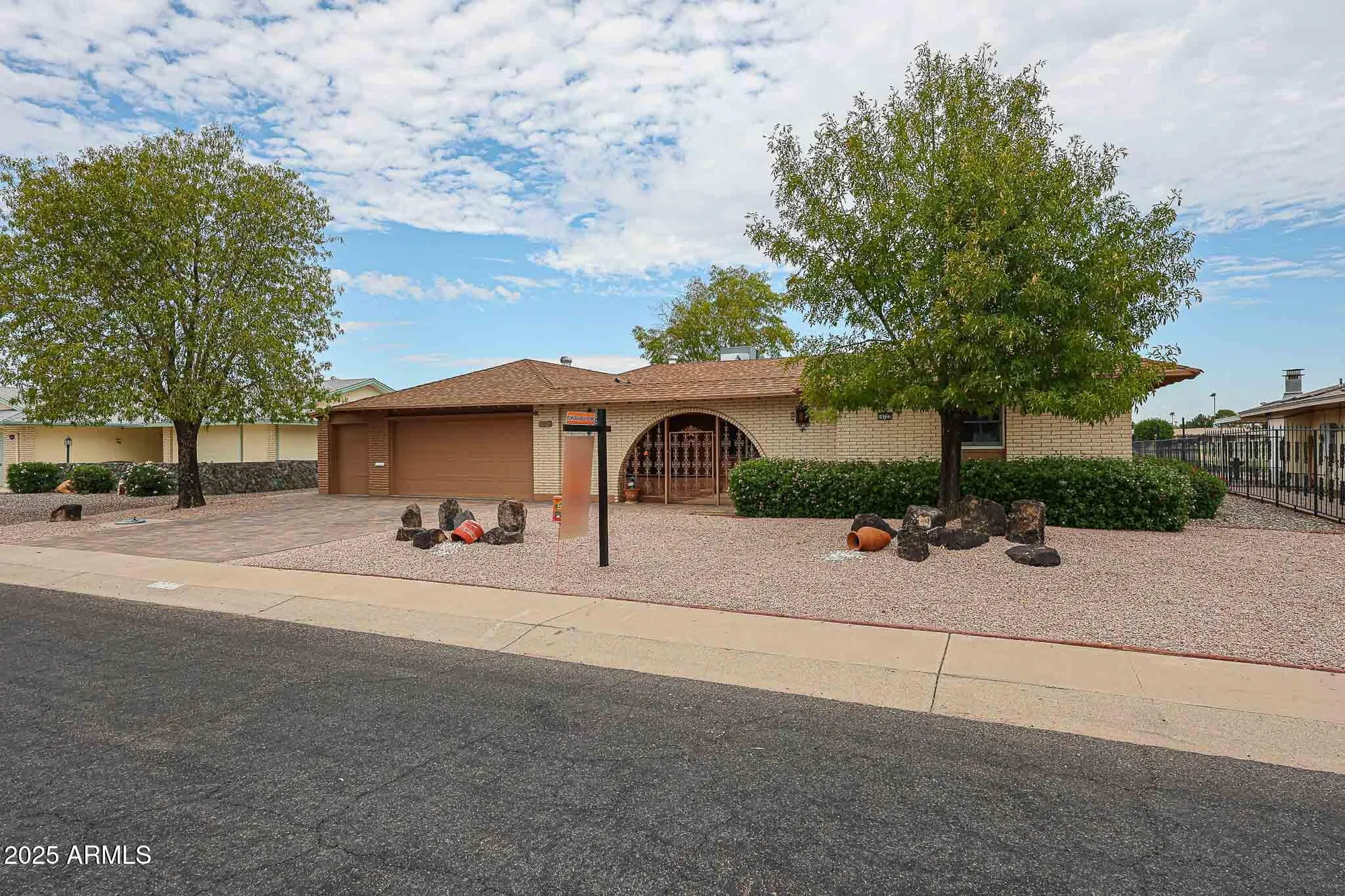 Property Slideshow image 8 of 62 | 10722 w tropicana cir, Sun City, AZ, 85351
