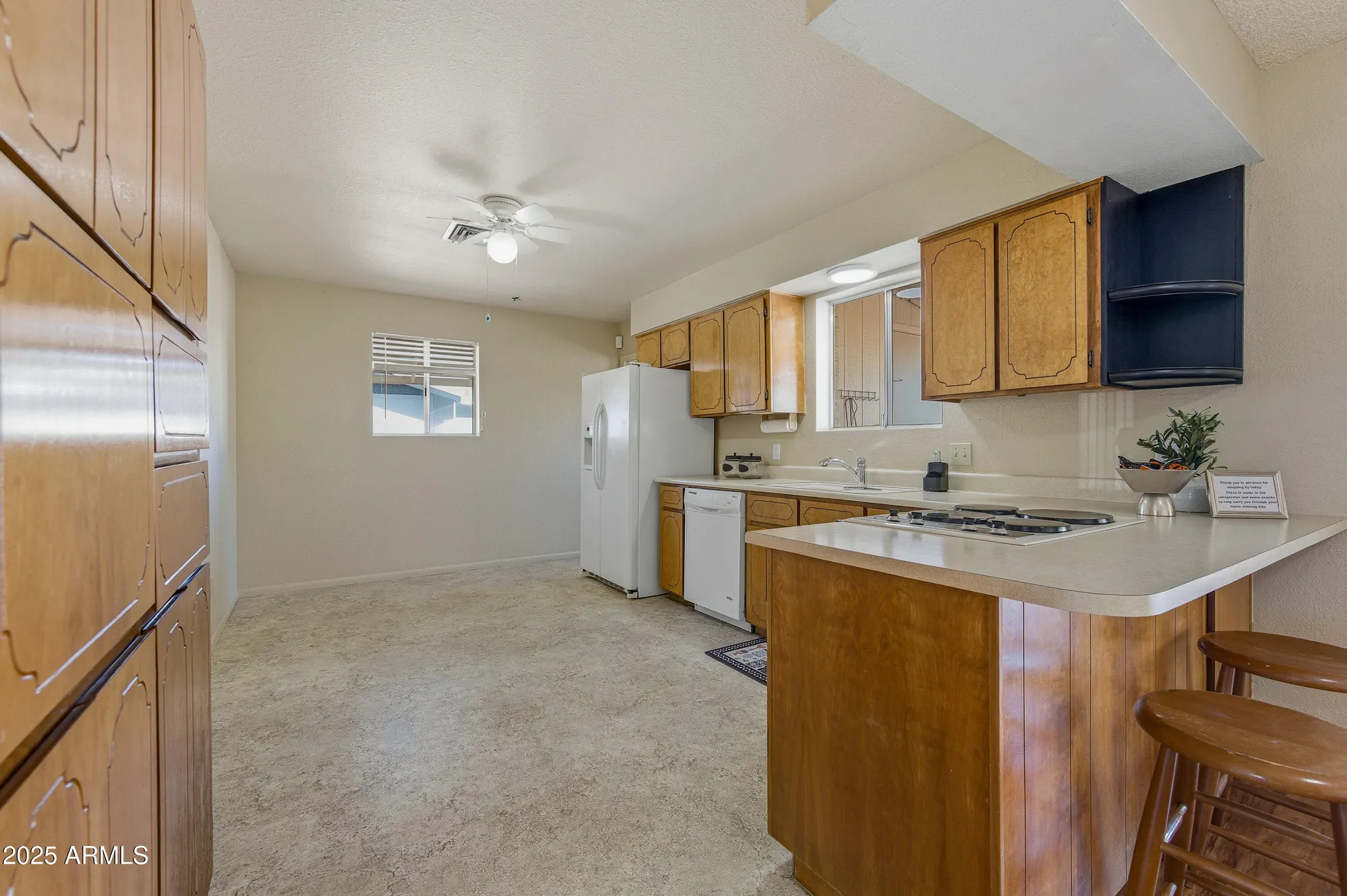 Property Slideshow image 10 of 41 | 1694 w 13th ave, Apache Junction, AZ, 85120