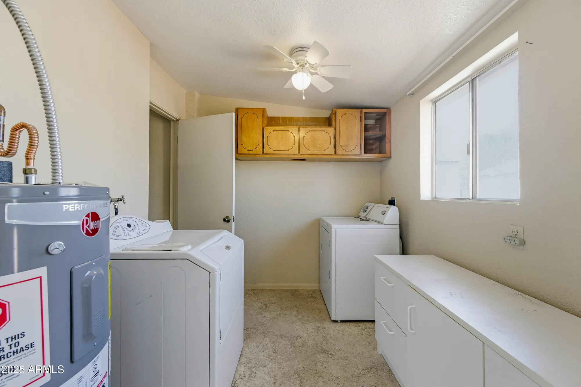 Property Slideshow image 19 of 41 | 1694 w 13th ave, Apache Junction, AZ, 85120