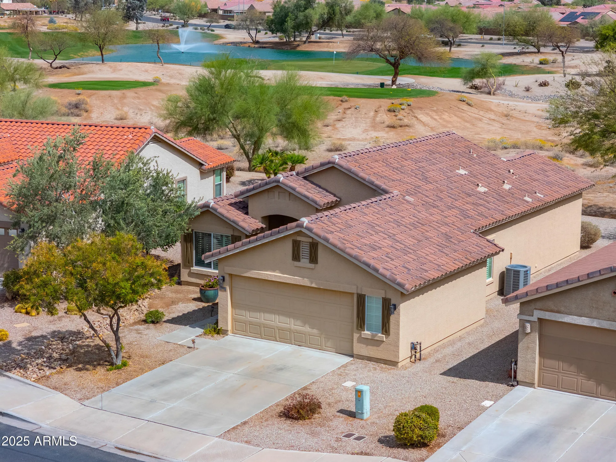 Property Slideshow image 1 of 50 | 188 n nueva ln, Casa Grande, AZ, 85194