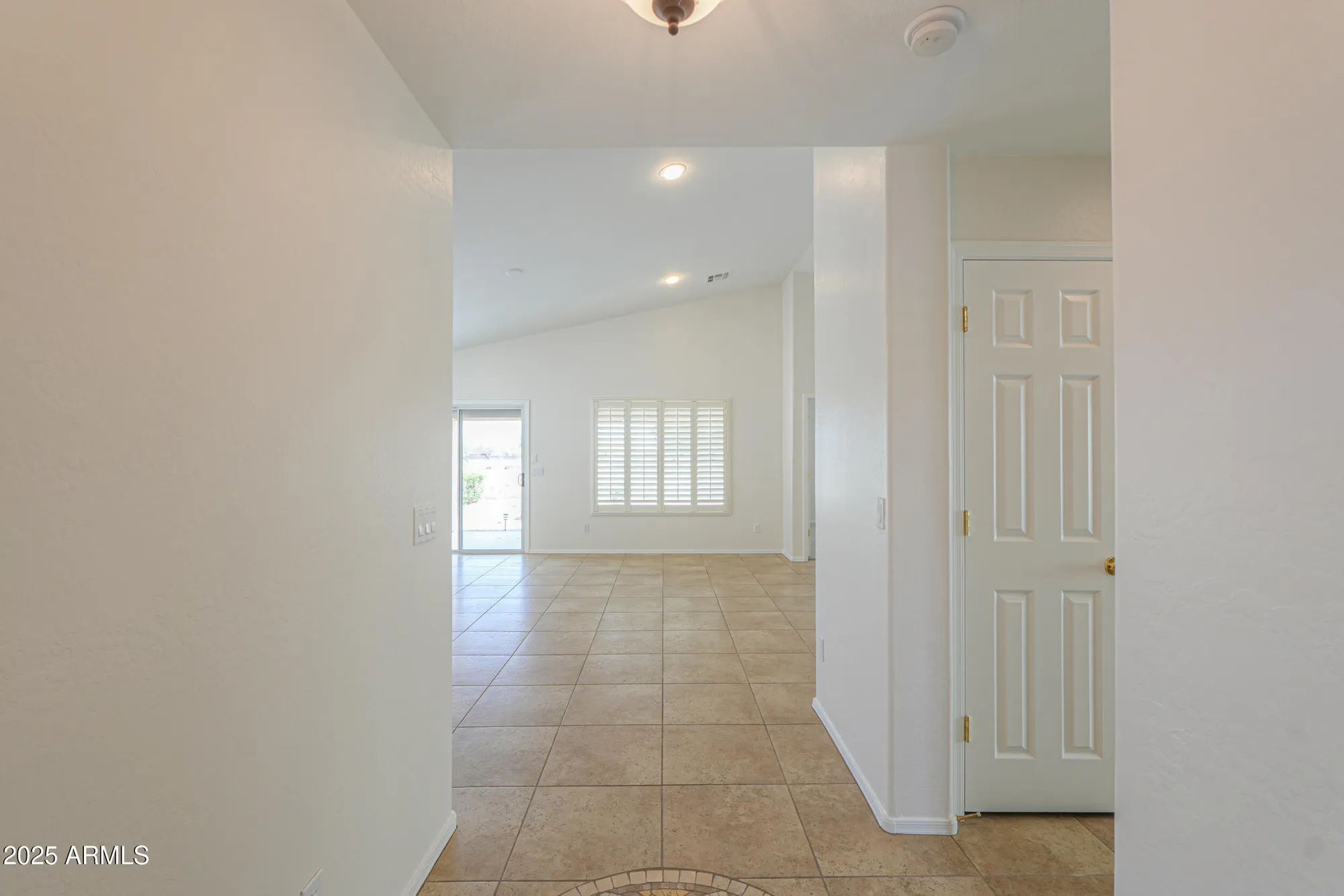 Property Slideshow image 6 of 50 | 188 n nueva ln, Casa Grande, AZ, 85194