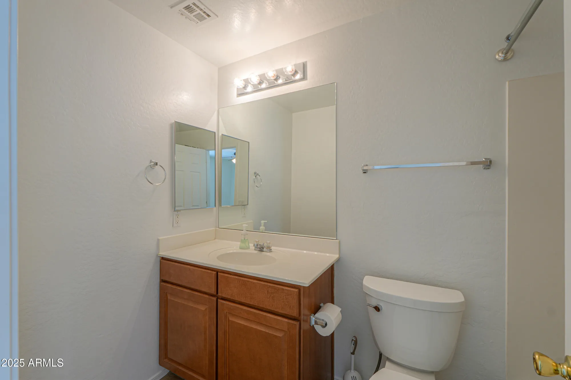 Property Slideshow image 13 of 50 | 188 n nueva ln, Casa Grande, AZ, 85194