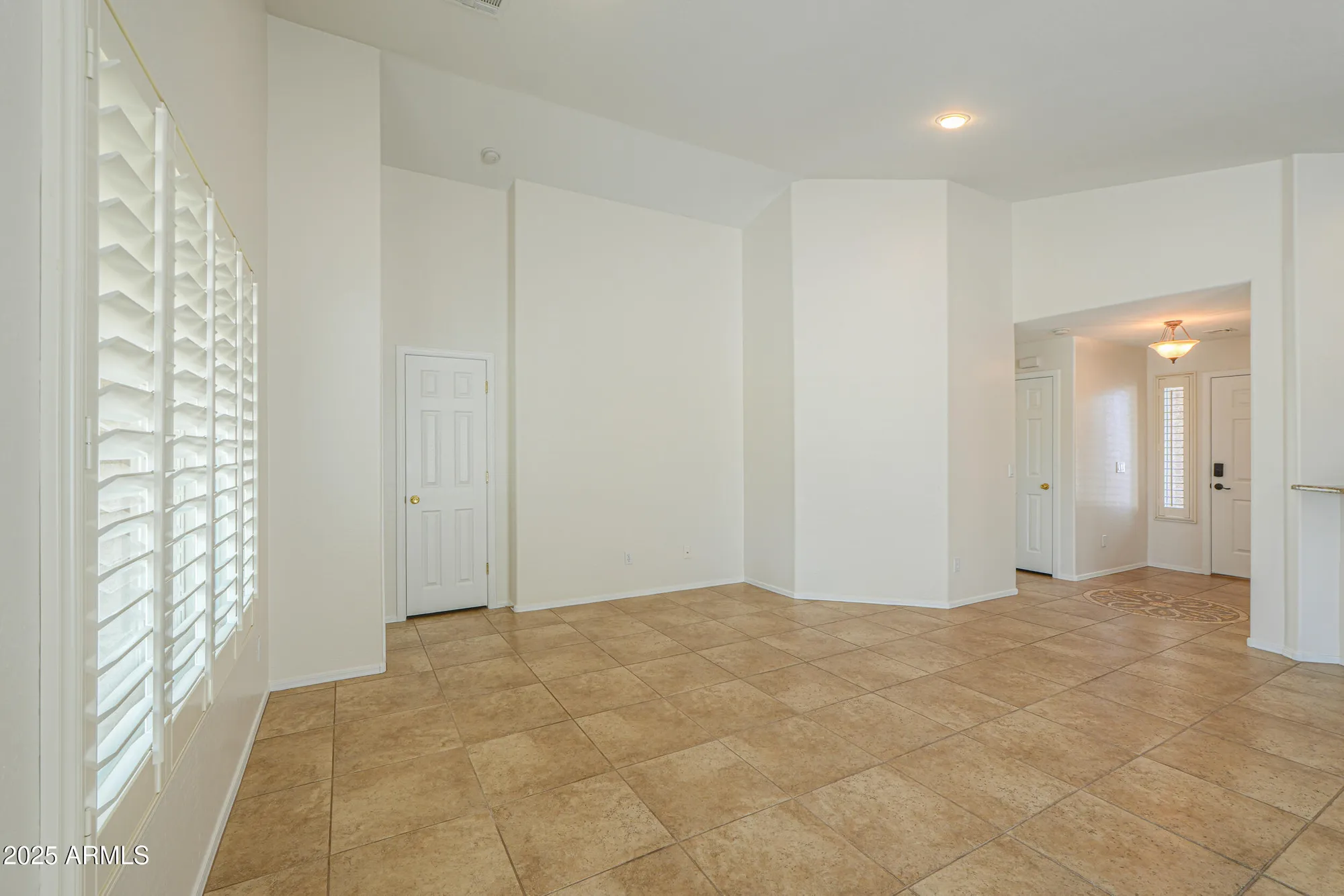 Property Slideshow image 18 of 50 | 188 n nueva ln, Casa Grande, AZ, 85194