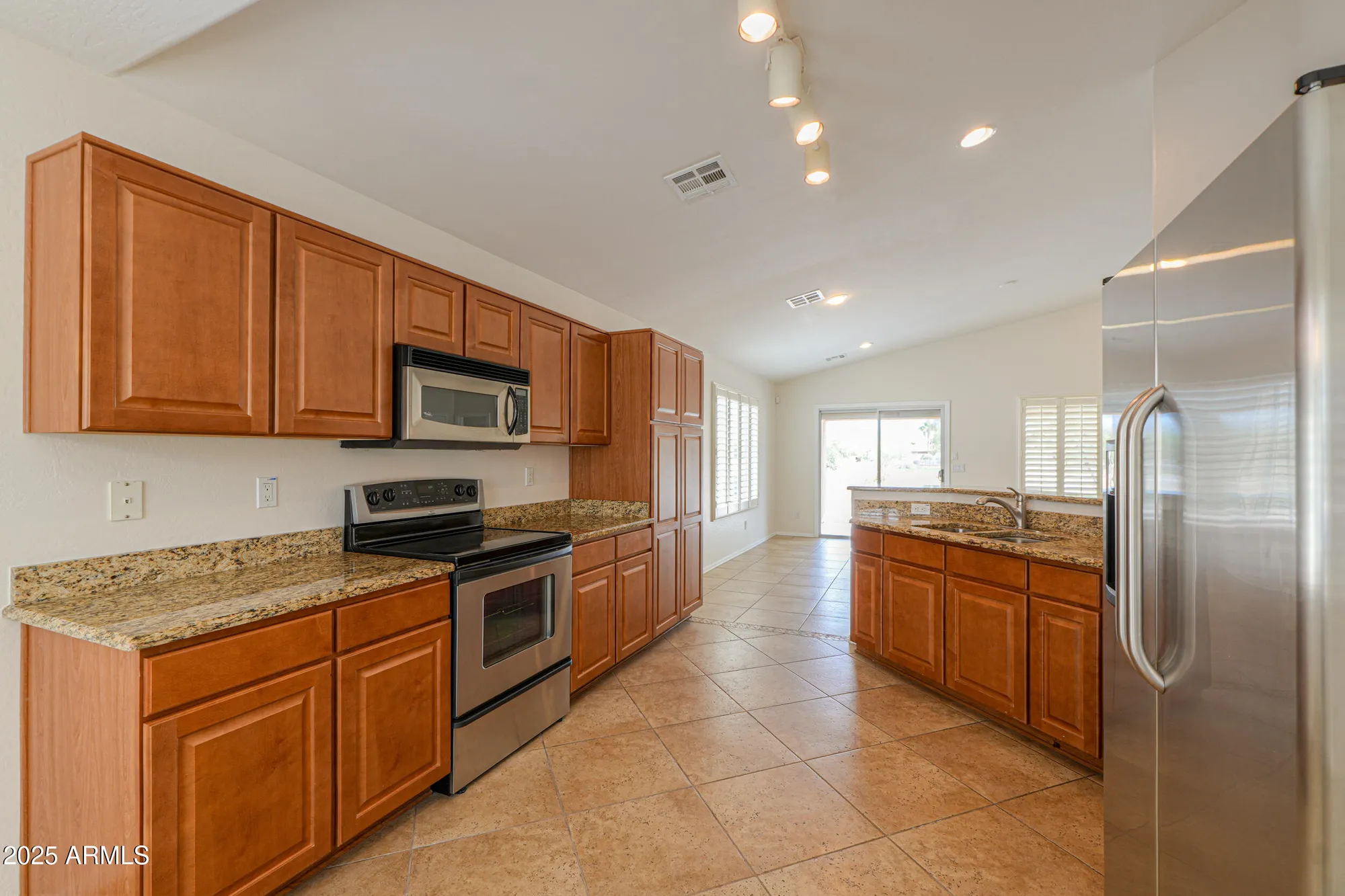 Property Slideshow image 24 of 50 | 188 n nueva ln, Casa Grande, AZ, 85194